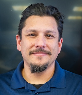 Staff member Ted Hoots from ID_0861e7a10086