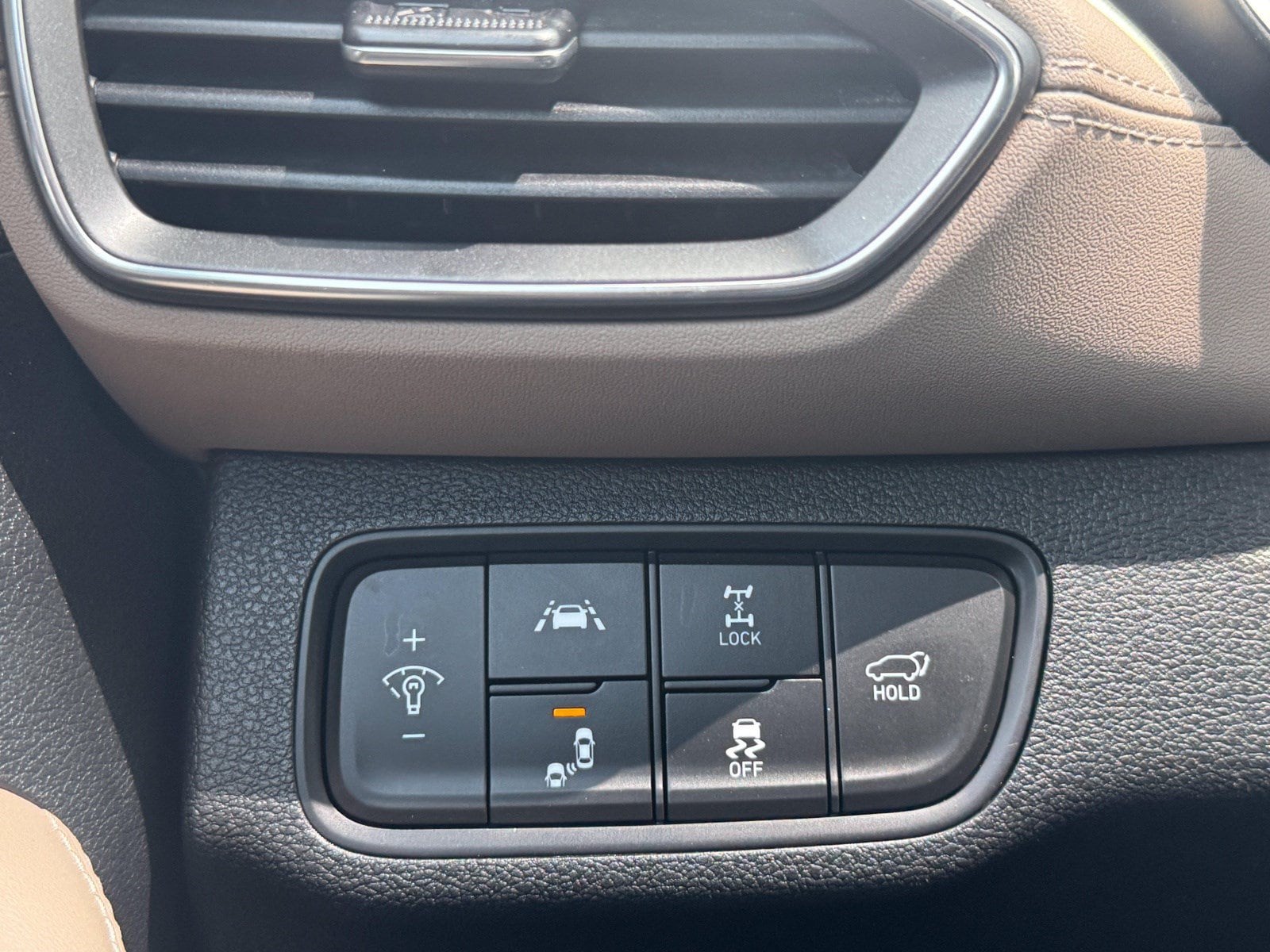 2020 Hyundai Santa Fe Limited - Photo 35