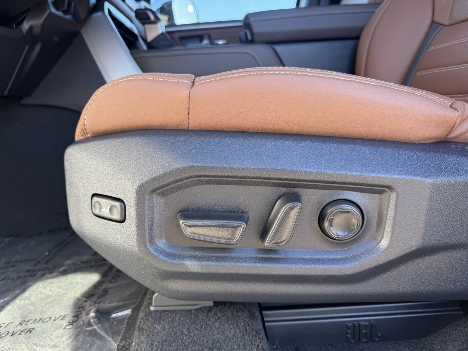 2026 Toyota Tundra 1794 Edition - Photo 12