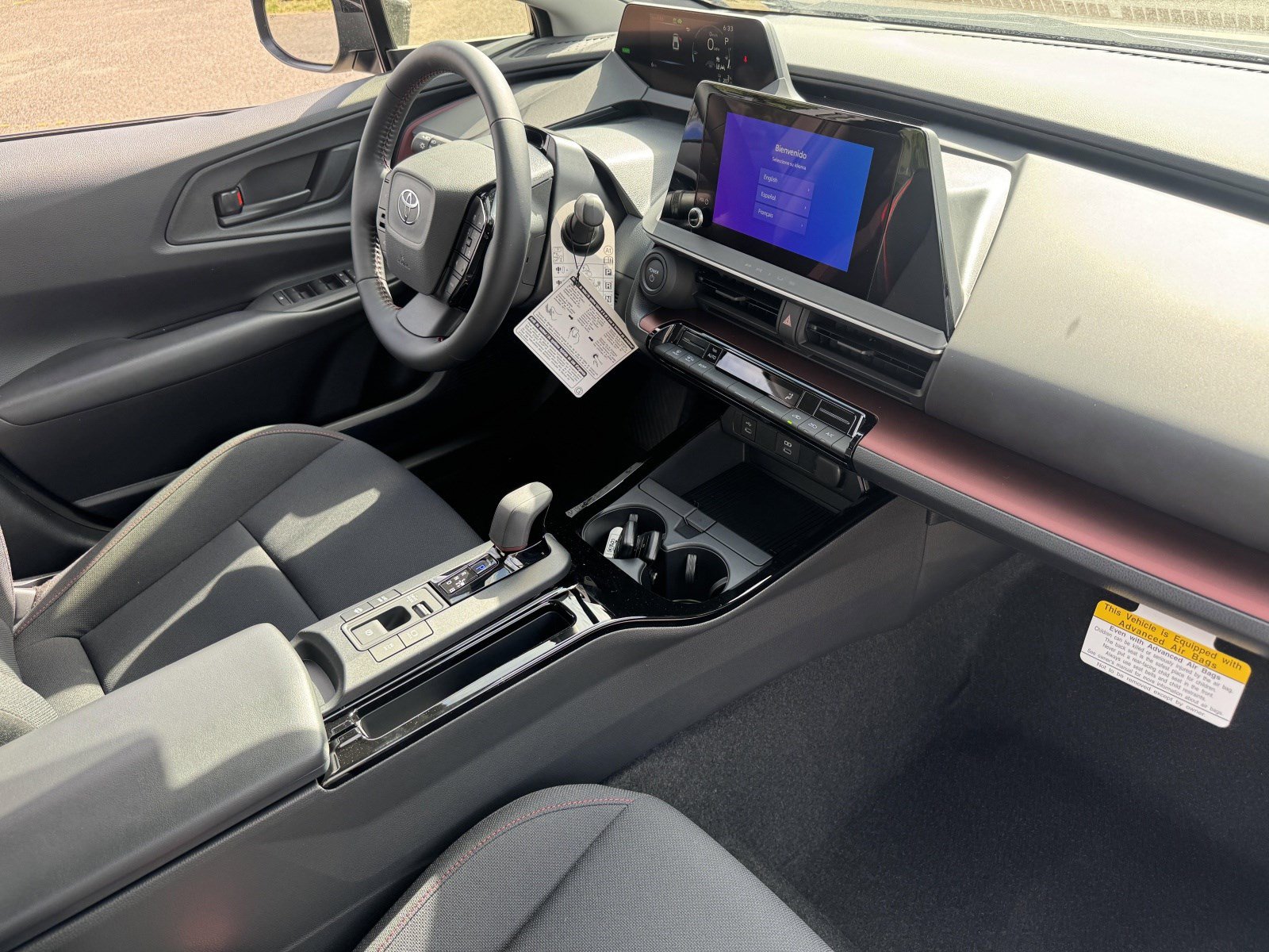 2026 Toyota Prius Plug-in Hybrid SE - Photo 22