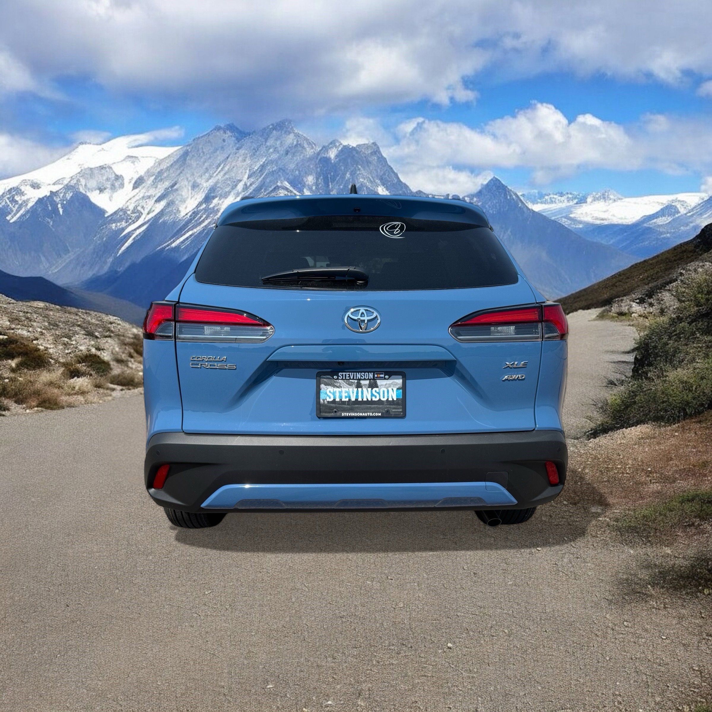 2026 Toyota Corolla Cross XLE photo 3