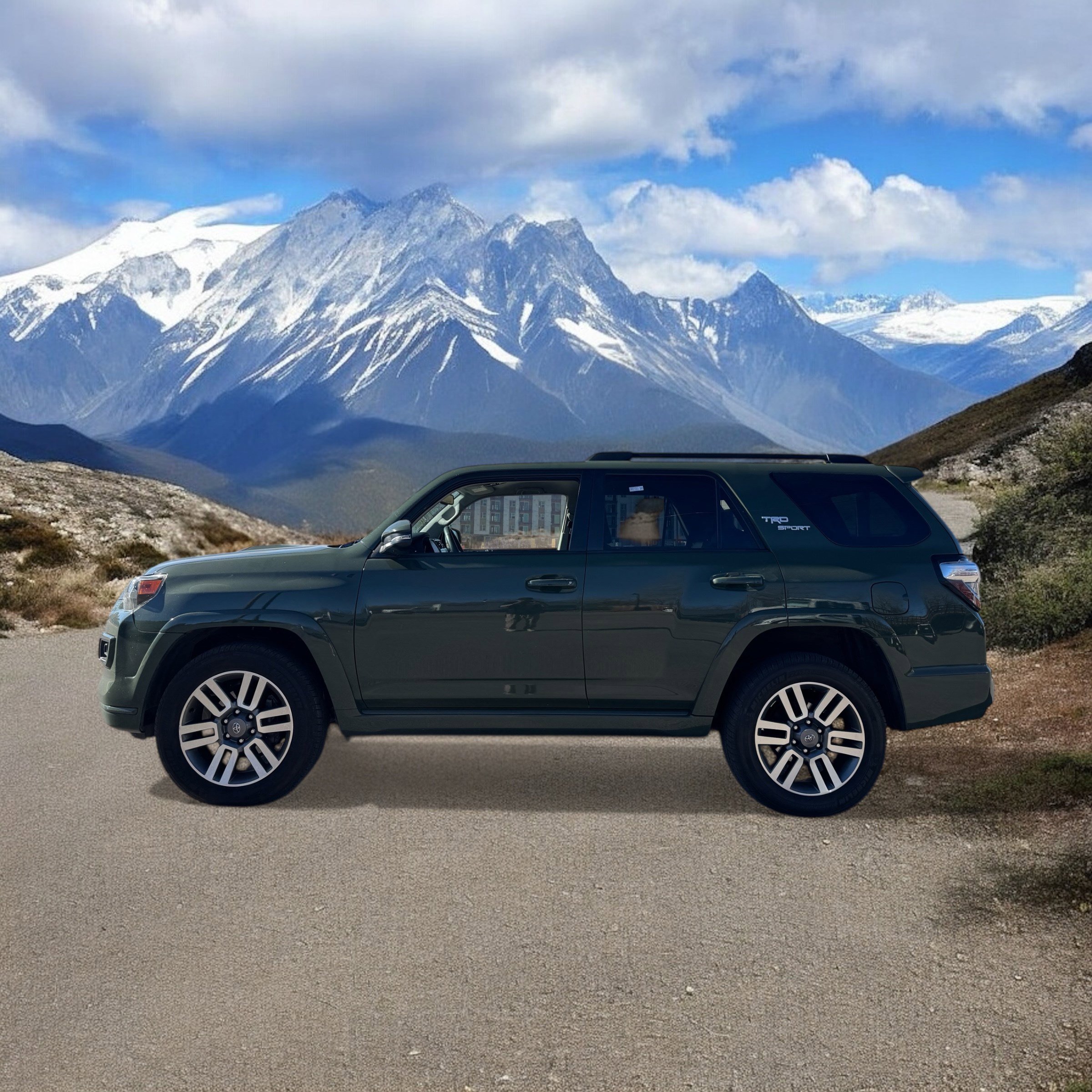 2022 Toyota 4Runner TRD Sport photo 2