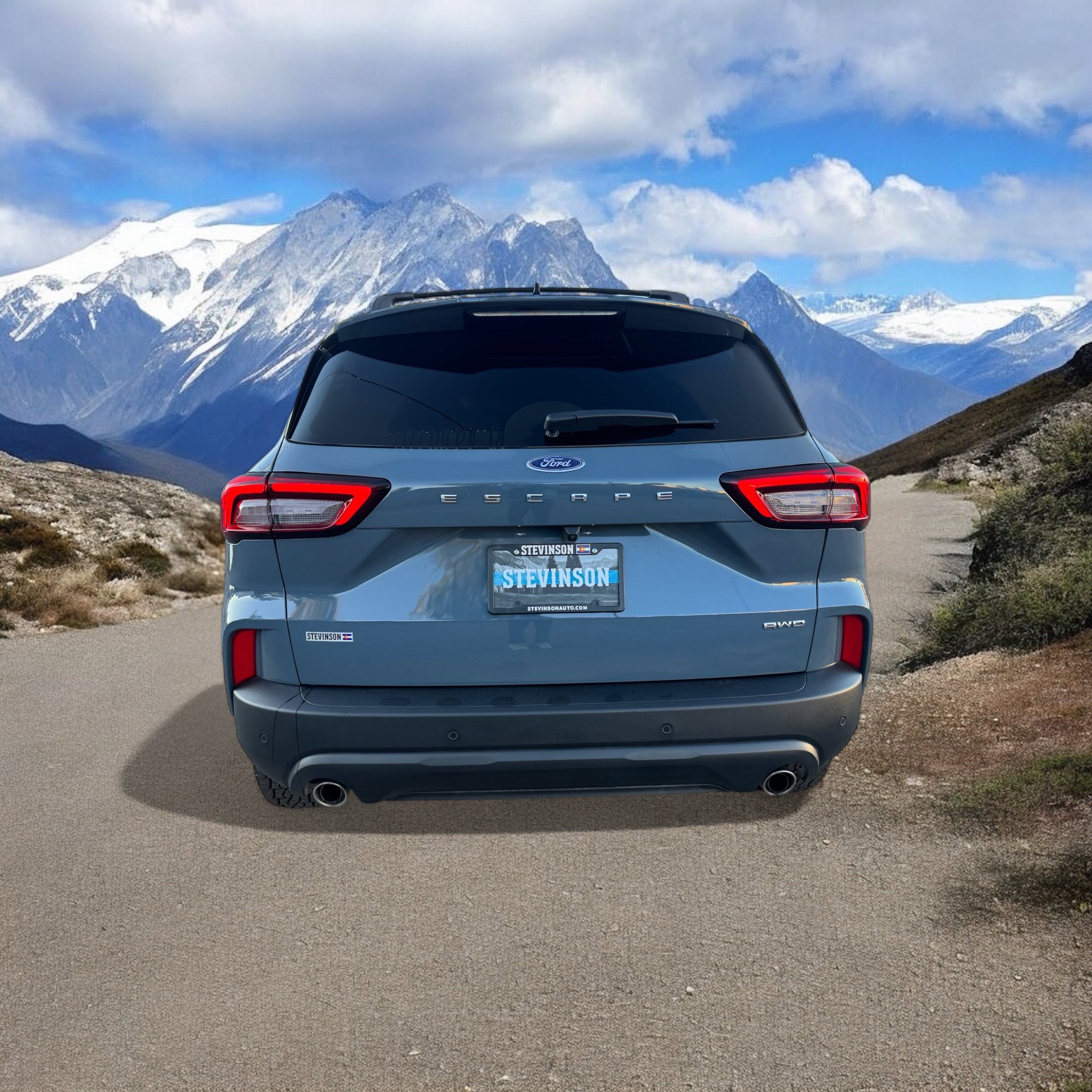 2025 Ford Escape ST-Line photo 4
