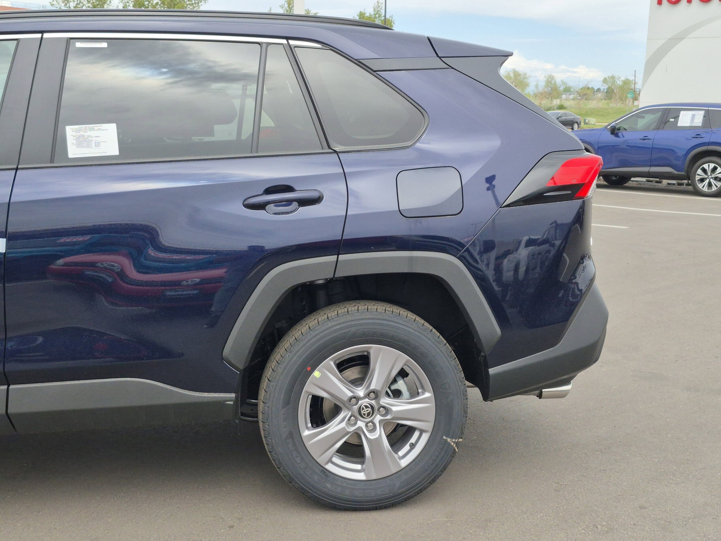 2025 Toyota RAV4 XLE photo 2