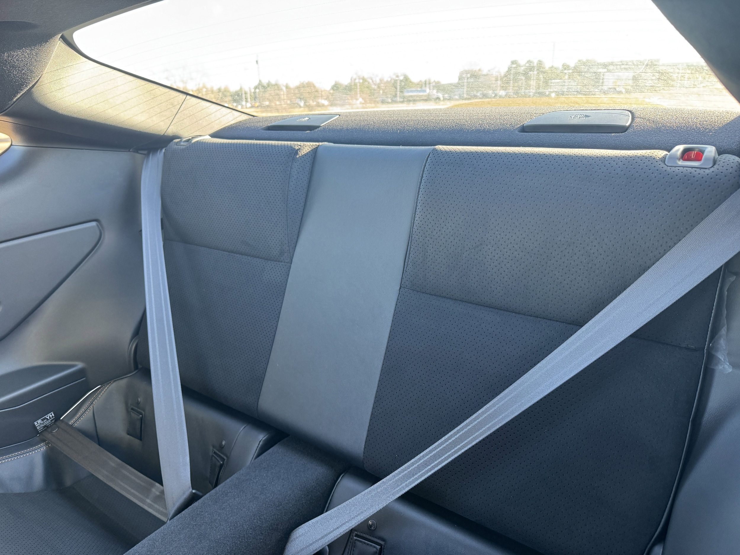 2026 Toyota GR86 Yuzu Edition - Photo 15