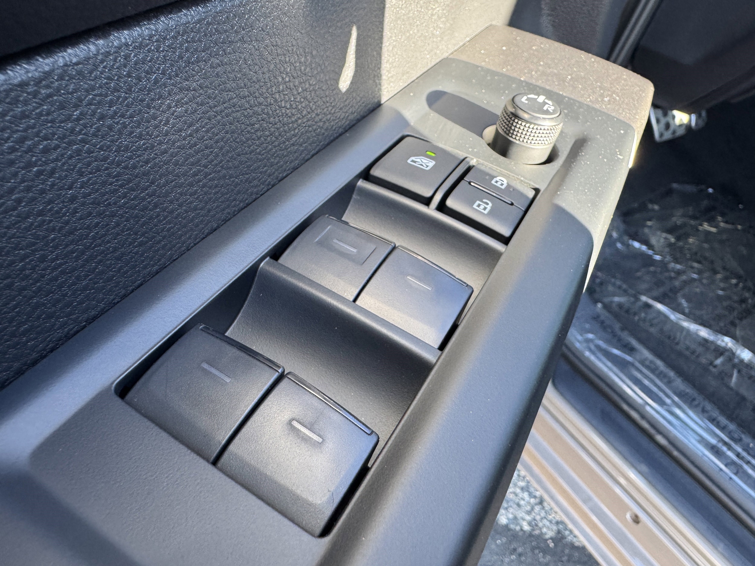 2026 Toyota Tundra SR5 - Photo 14