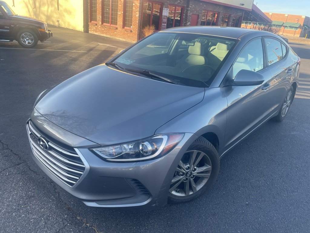 2018 Hyundai Elantra SEL's photo