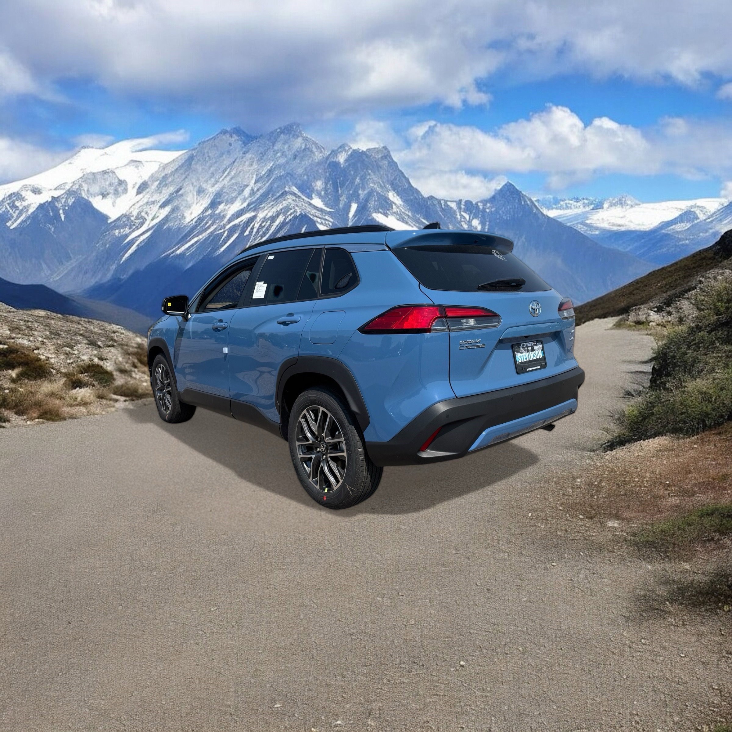 2026 Toyota Corolla Cross XLE photo 2