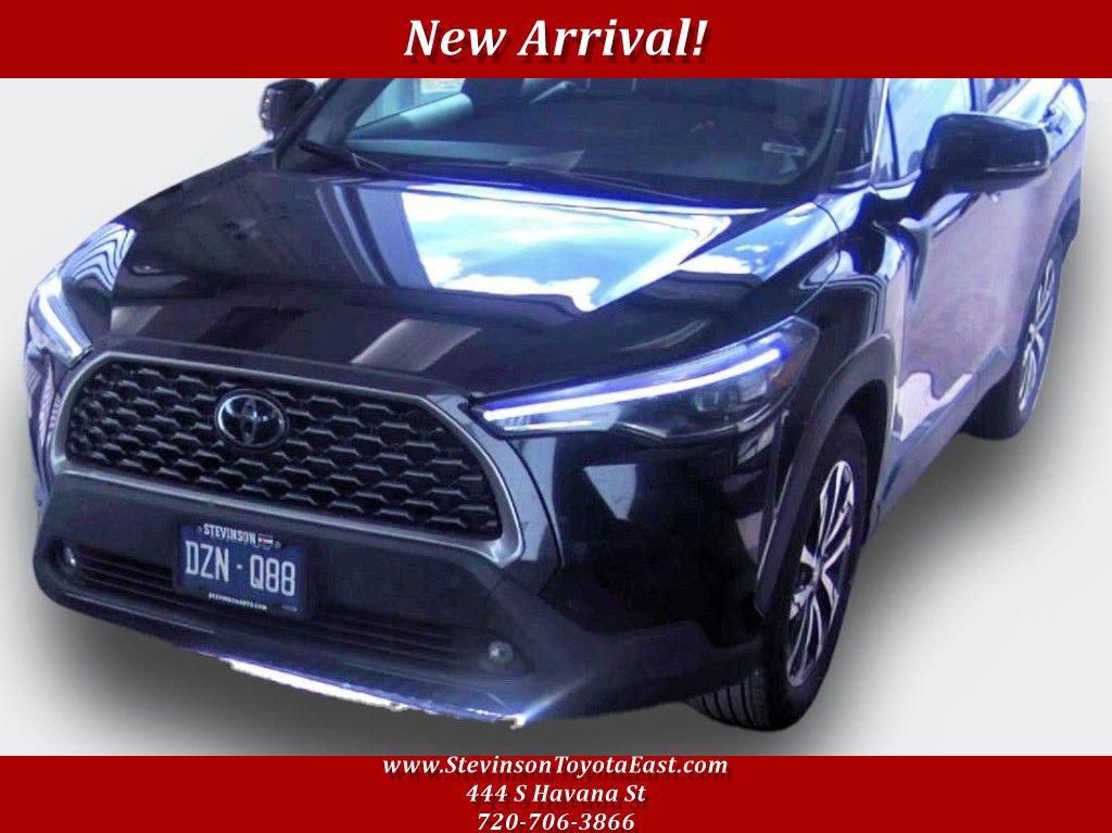 2023 Toyota Corolla Cross XLE AWD's photo