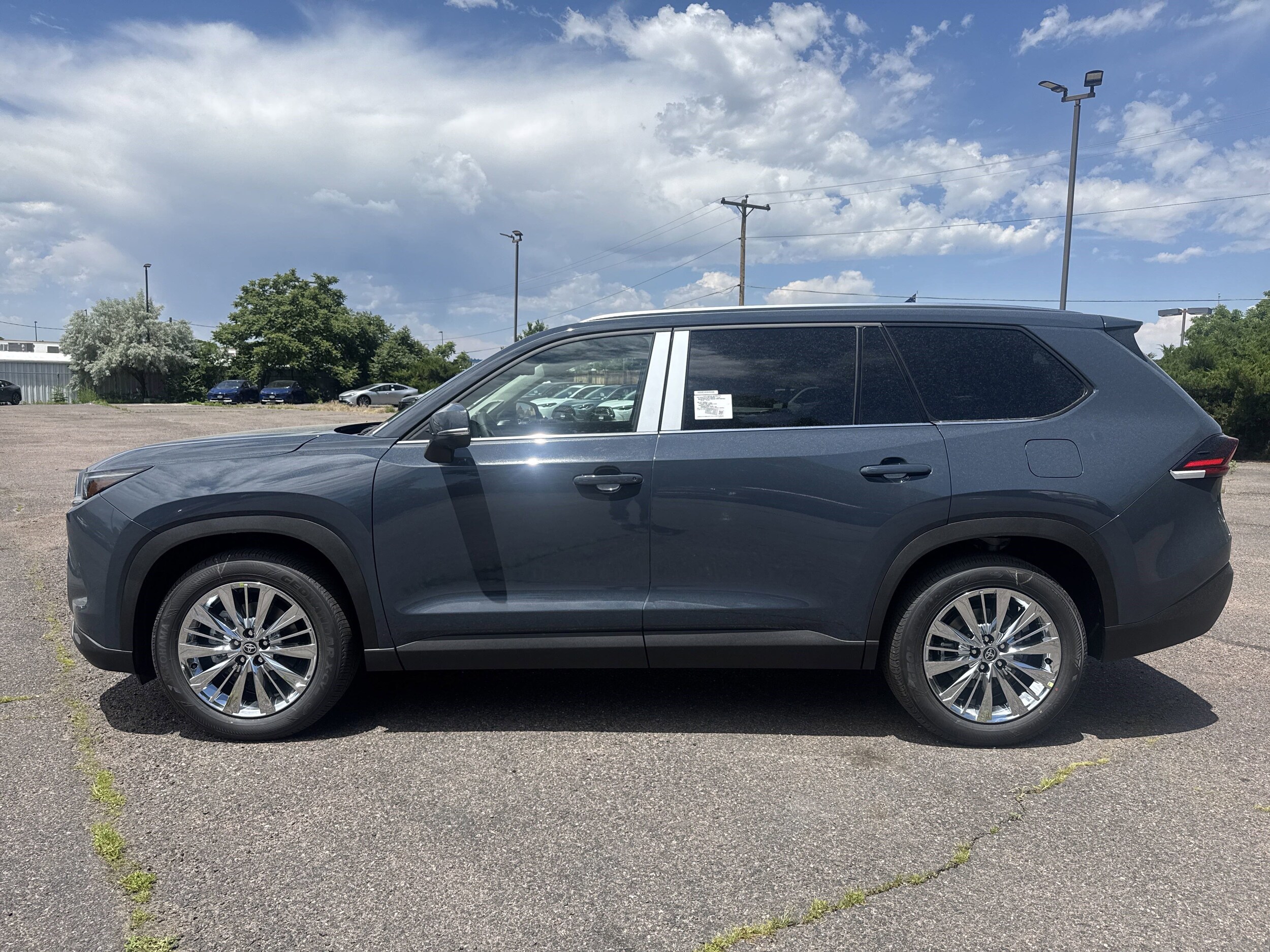 2026 Toyota Grand Highlander Platinum photo 2