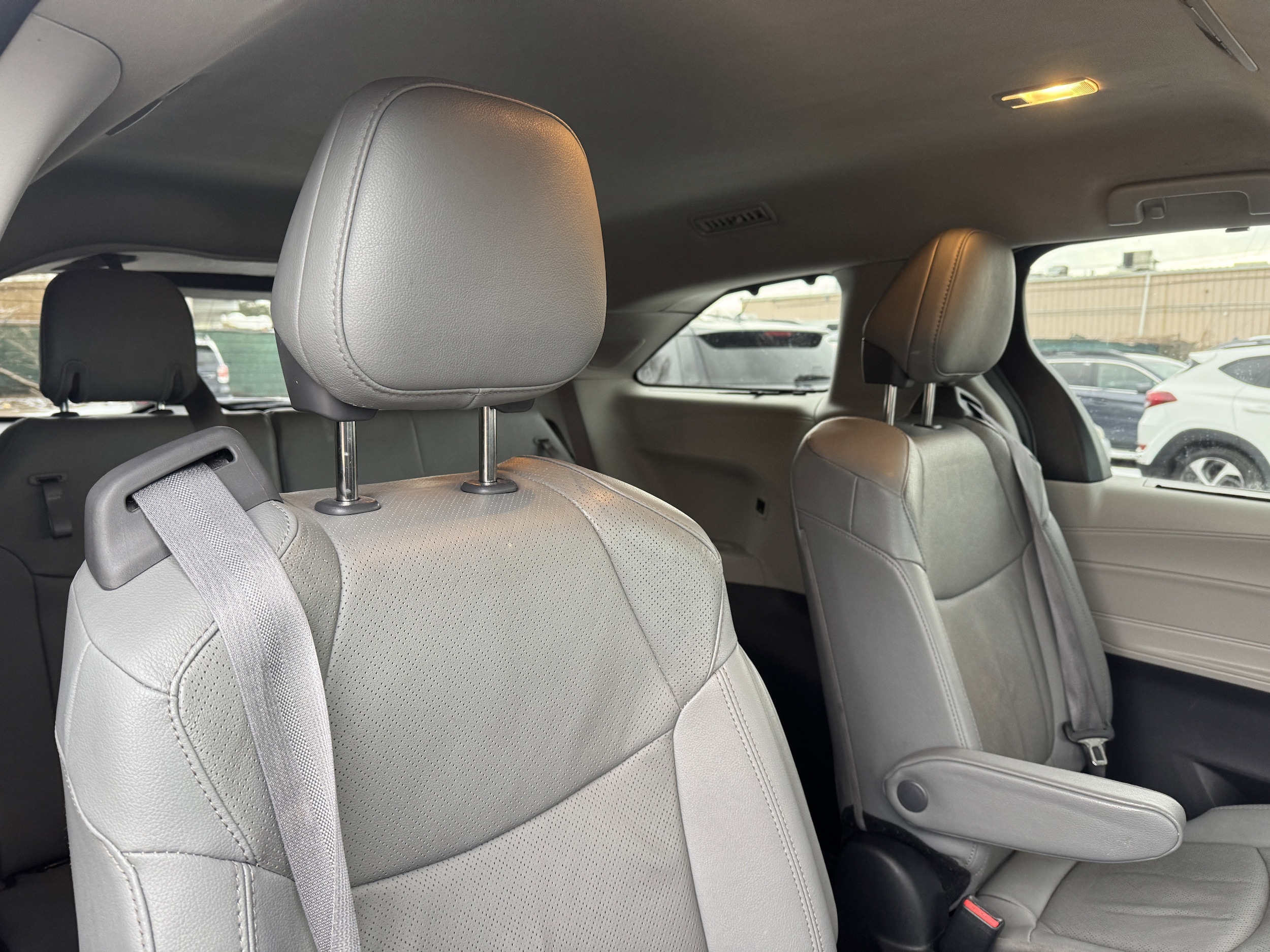 2023 Toyota Sienna Limited - Photo 22