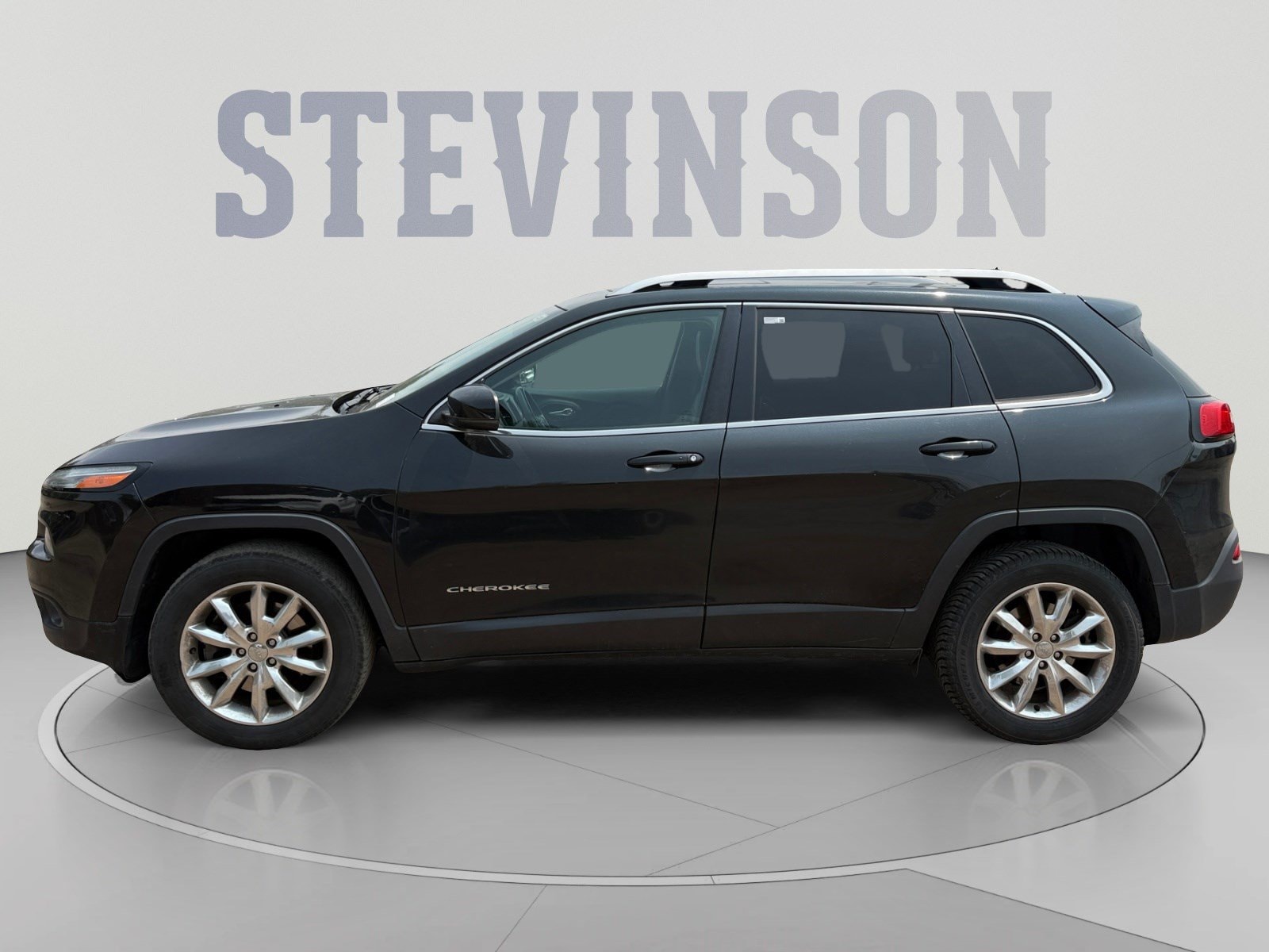 Used 2016 Jeep Cherokee Limited with VIN 1C4PJMDSXGW252201 for sale in Aurora, CO