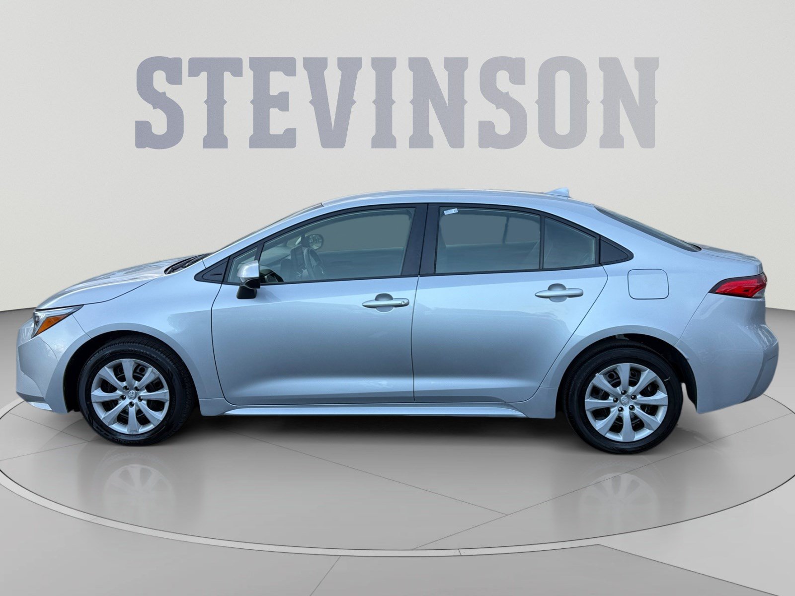 Used 2025 Toyota Corolla Hybrid LE Sedan