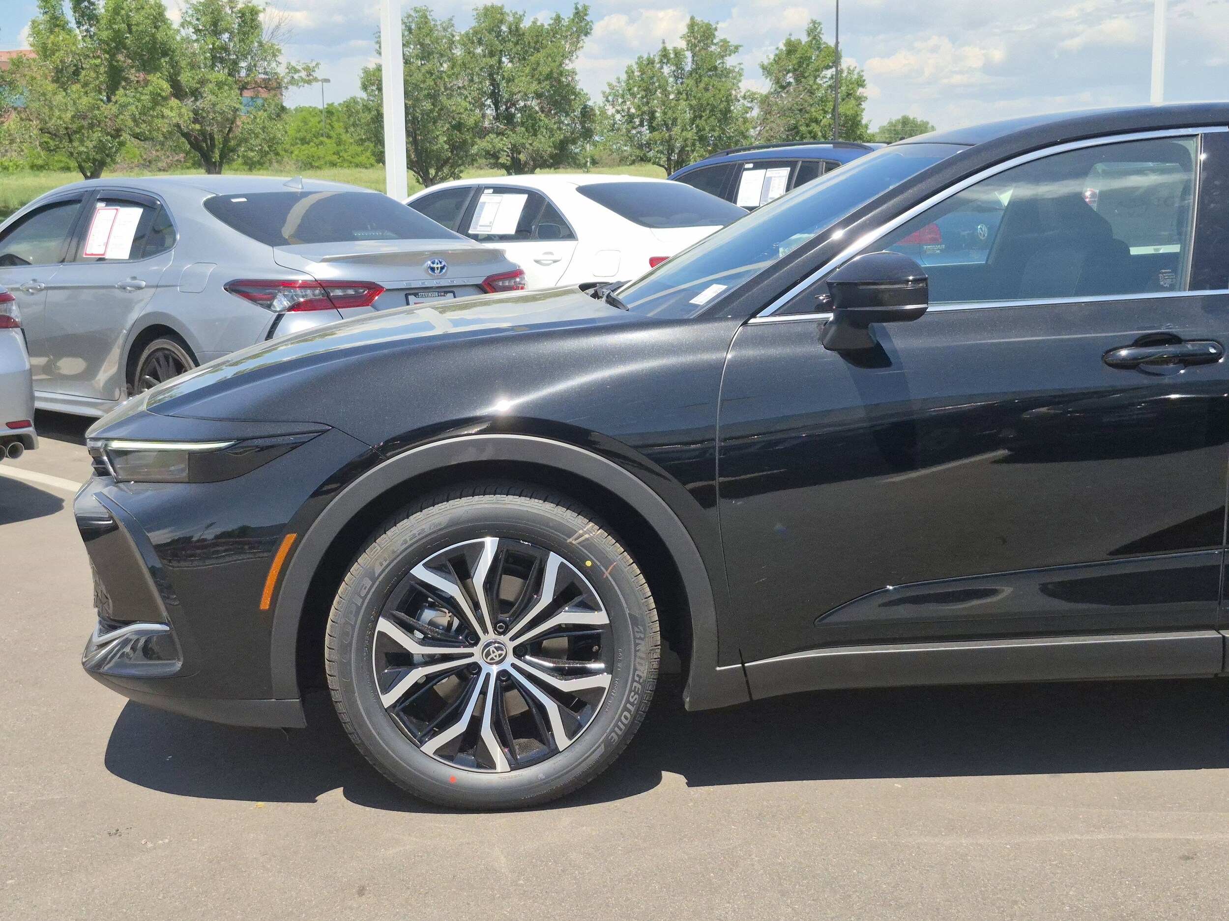 2026 Toyota Crown XLE photo 2