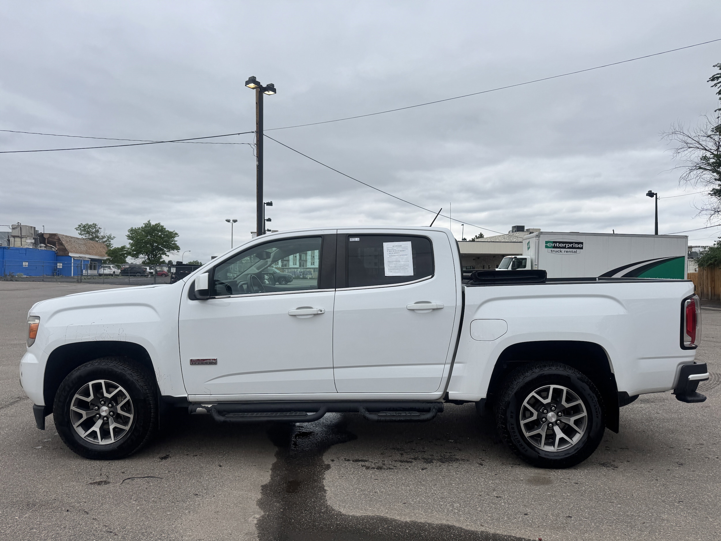 Used 2017 GMC Canyon SLE with VIN 1GTG6CENXH1297741 for sale in Aurora, CO