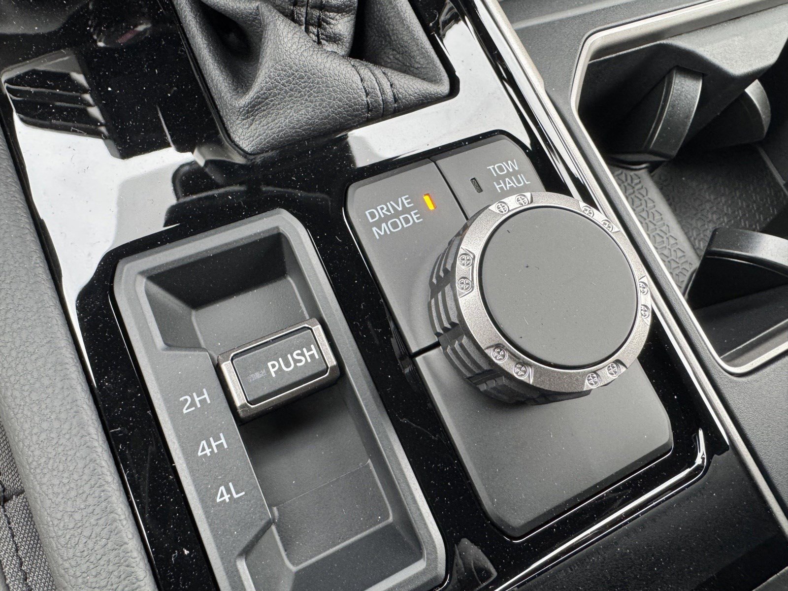 2026 Toyota Tundra Limited - Photo 34