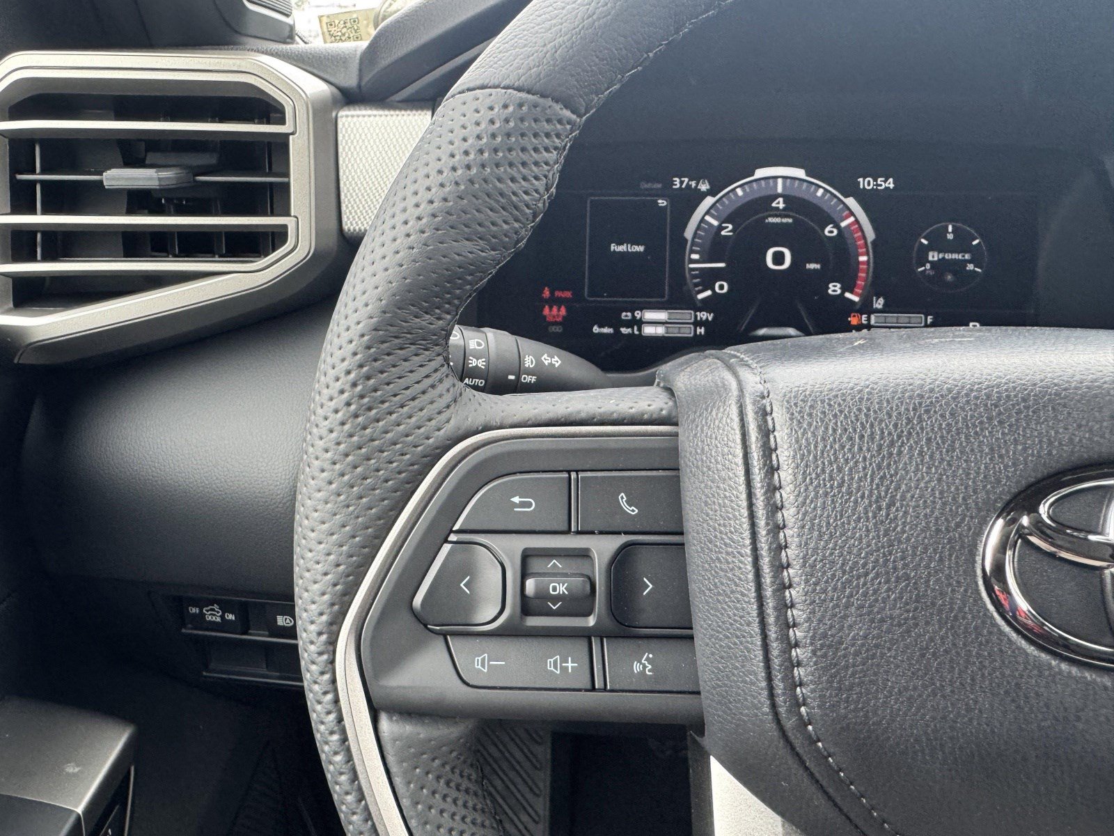 2026 Toyota Tundra Limited - Photo 26