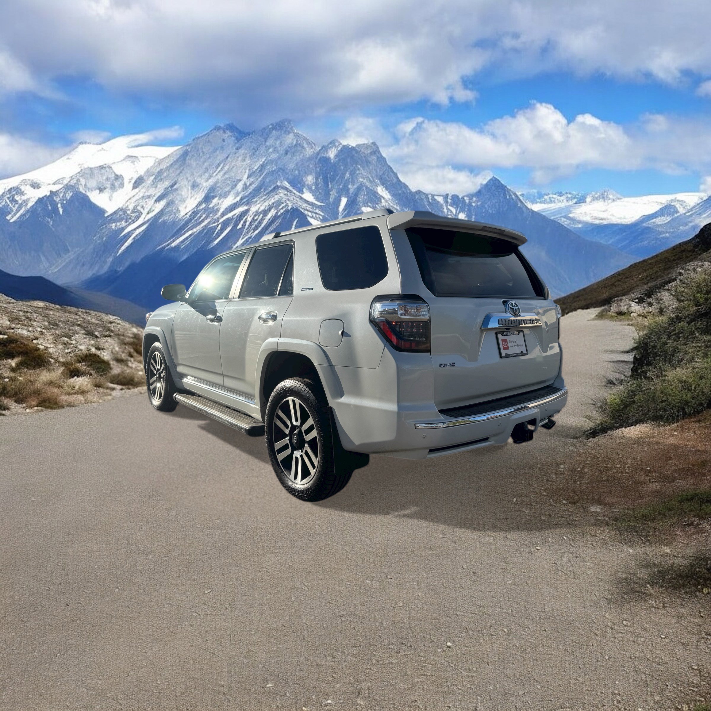 2023 Toyota 4Runner Limited photo 3