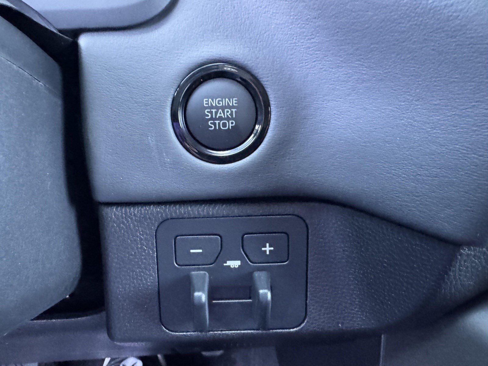 2026 Toyota Tundra Platinum - Photo 28
