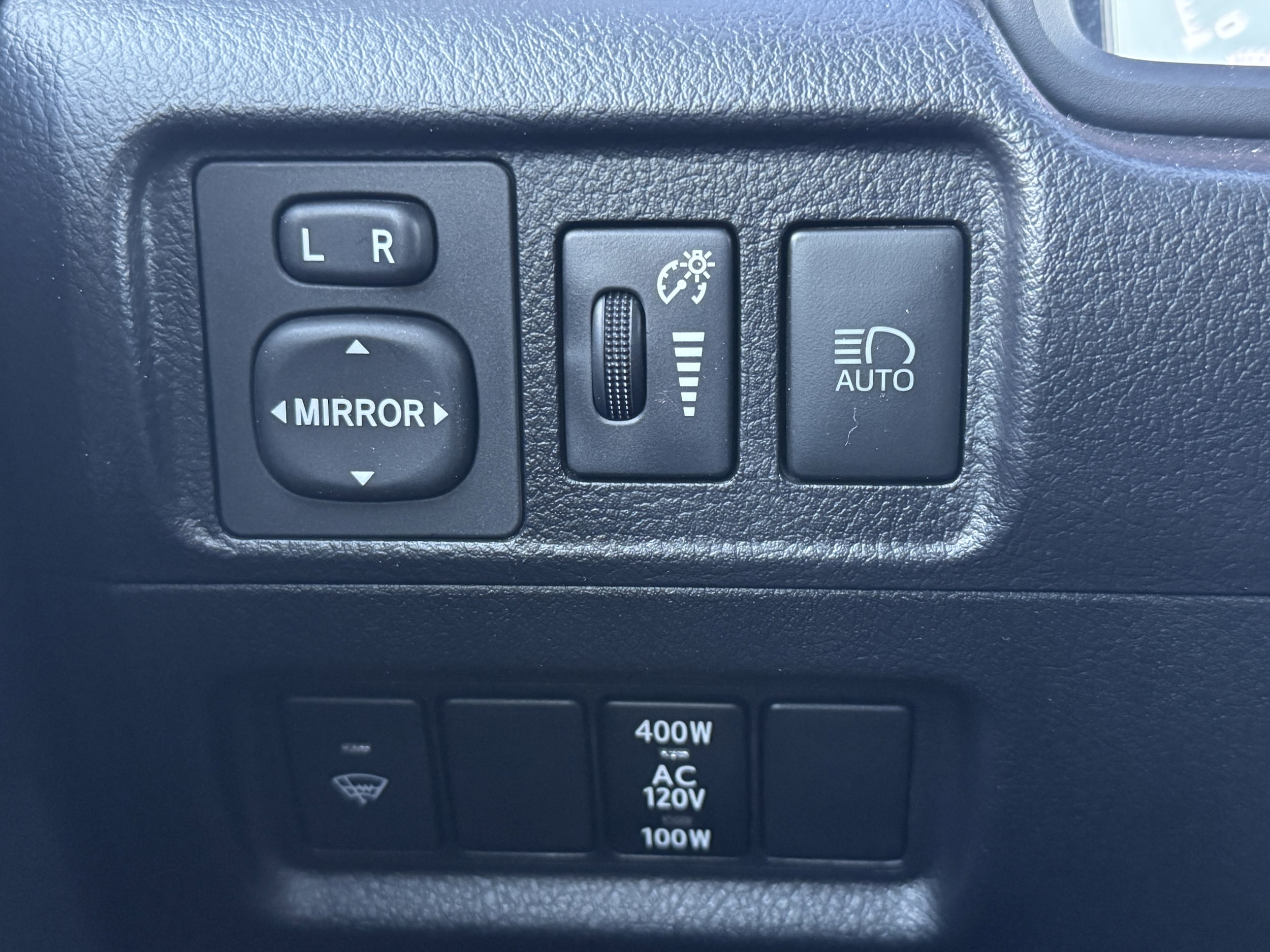 2020 Toyota 4Runner Limited photo 5