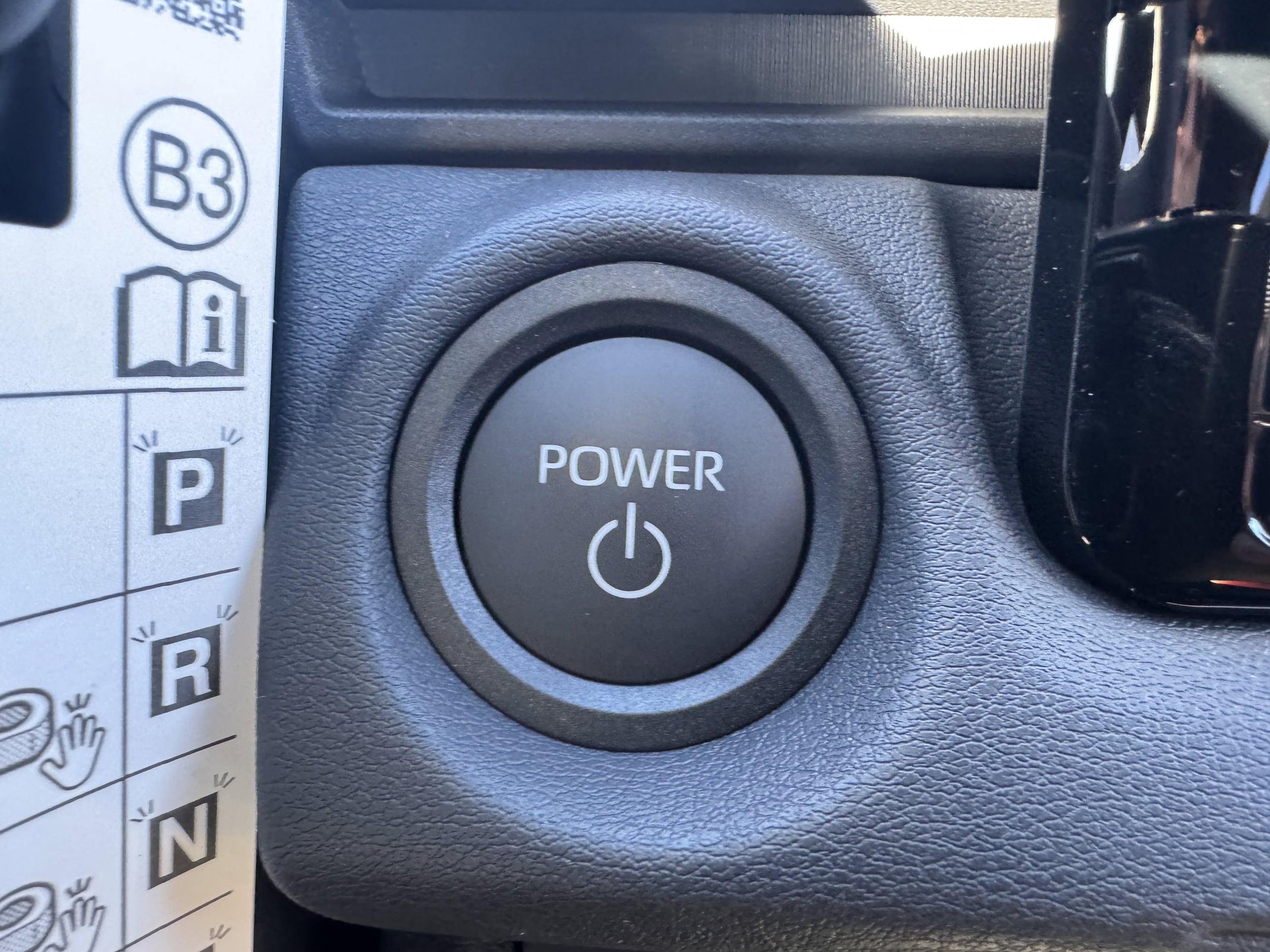 2026 Toyota bZ XLE - Photo 29