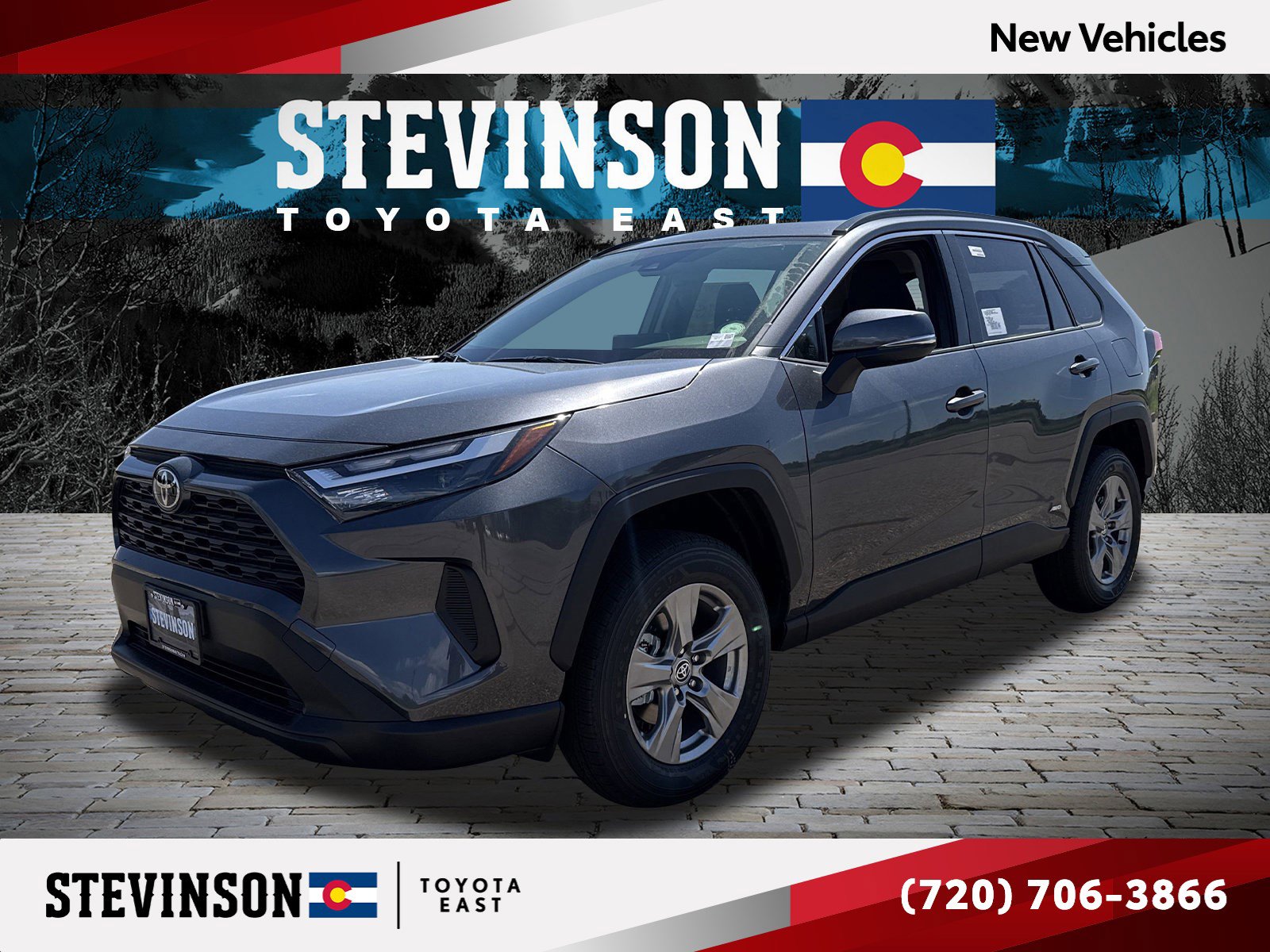 2025 Toyota RAV4 XLE's photo