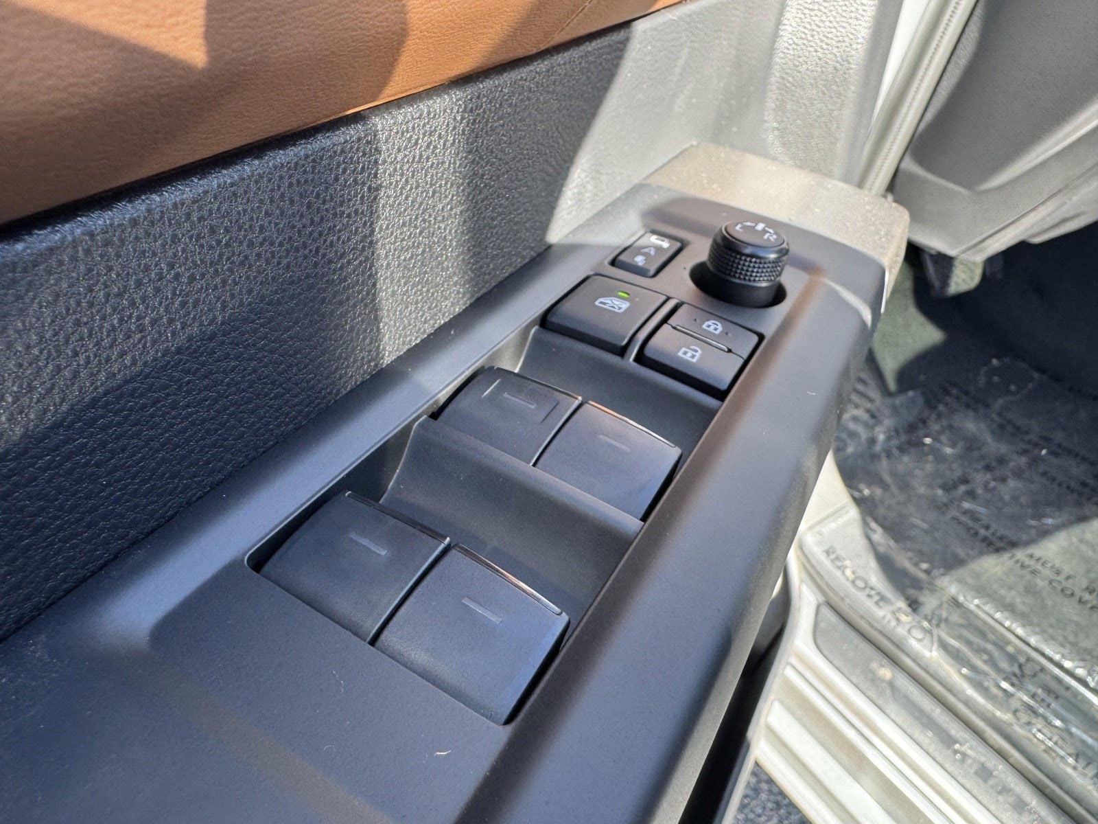 2026 Toyota Tundra 1794 Edition - Photo 11