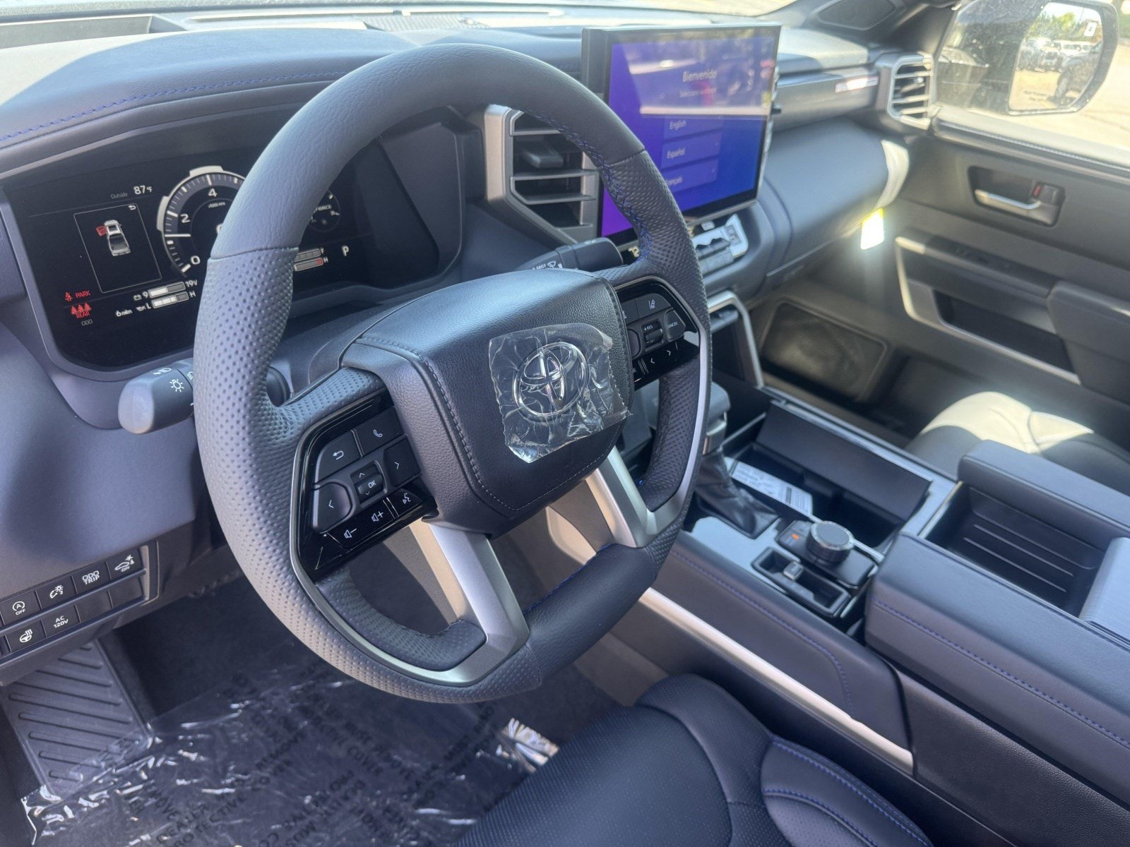 2026 Toyota Tundra Platinum - Photo 13