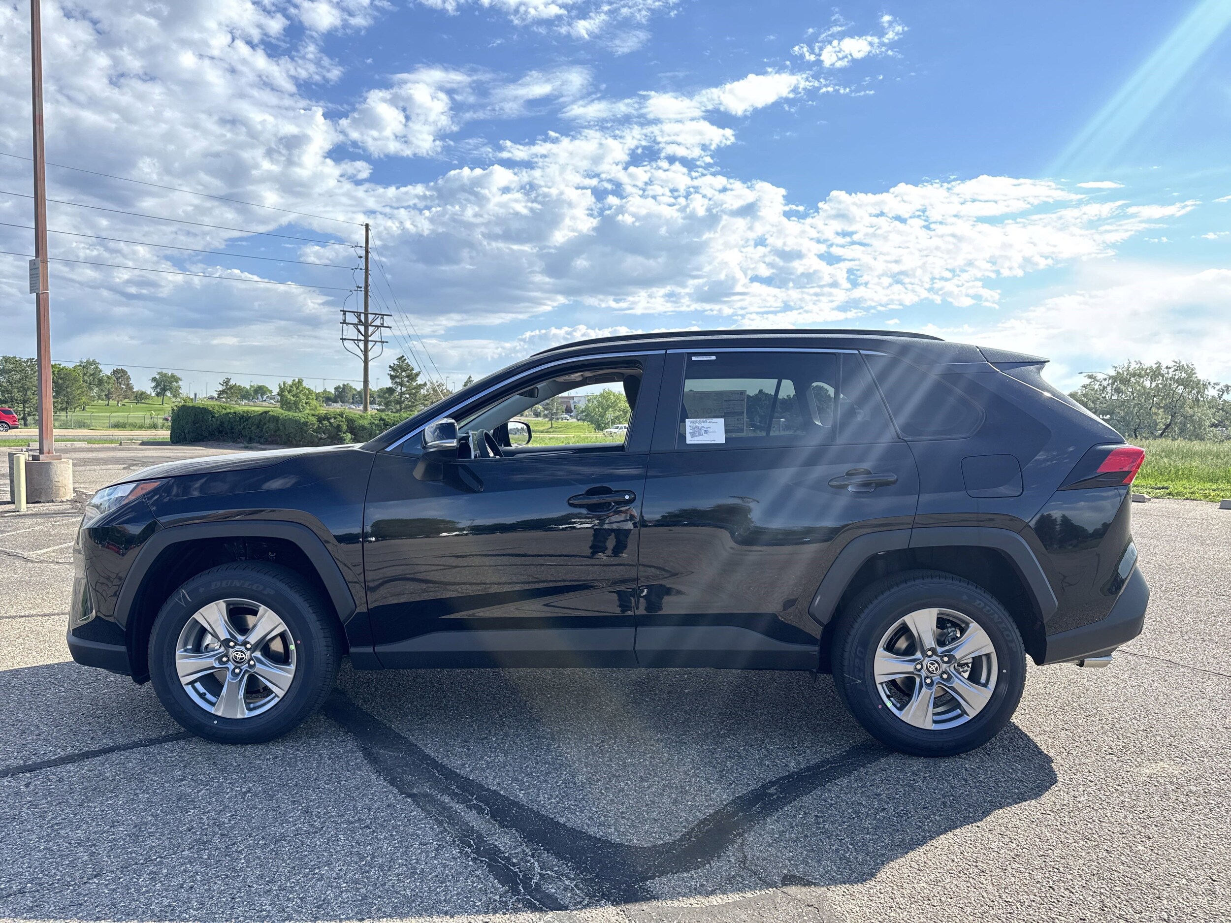 2025 Toyota RAV4 XLE photo 2