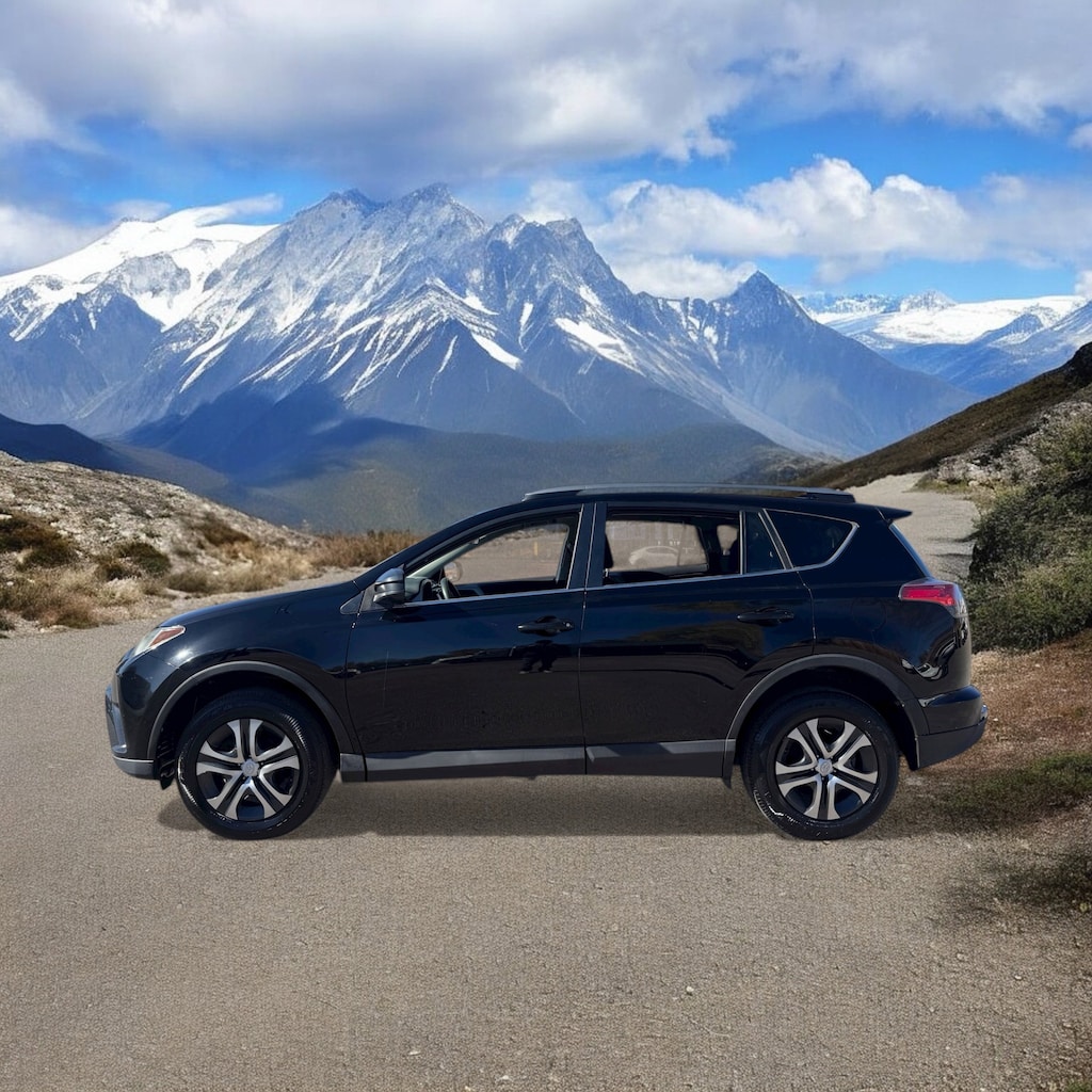 Used 2018 Toyota RAV4 SUV