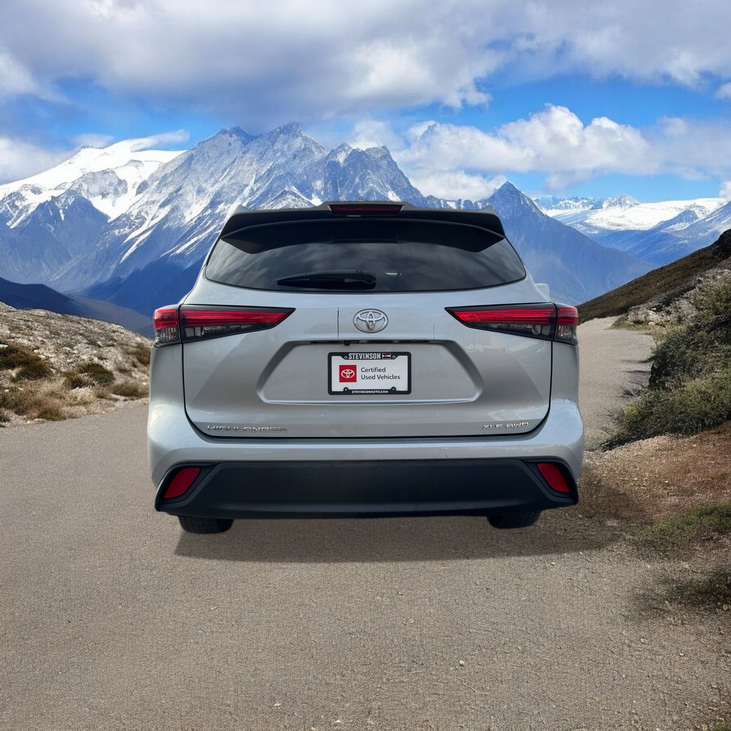 2021 Toyota Highlander XLE photo 4