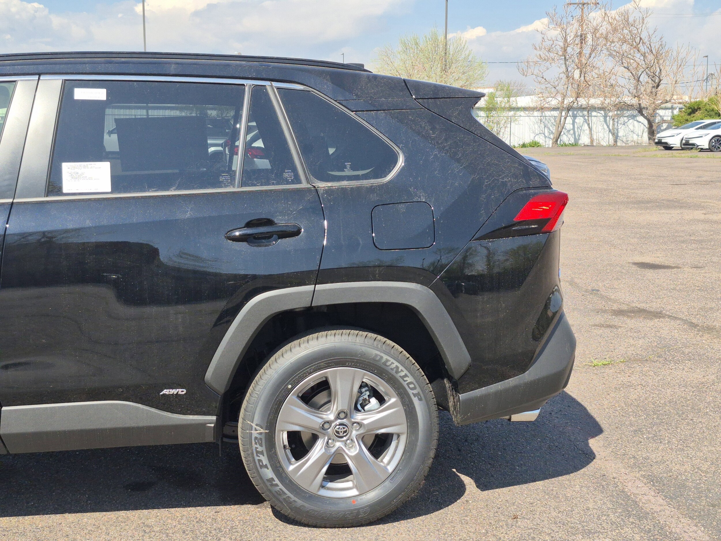 2025 Toyota RAV4 LE photo 4
