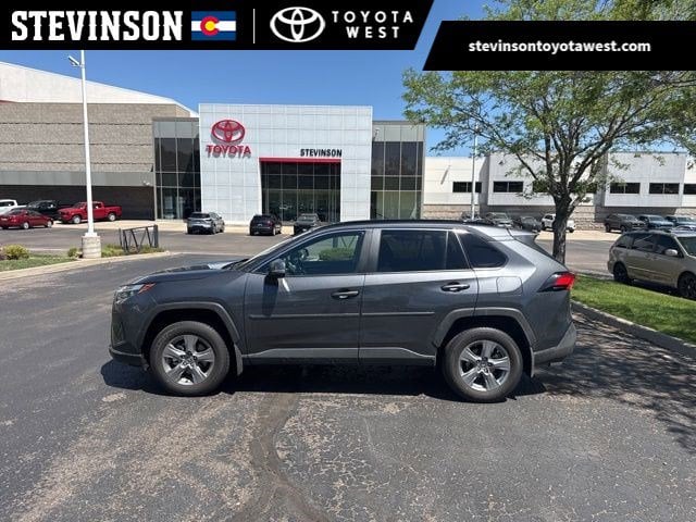 2025 Toyota RAV4 XLE AWD's photo