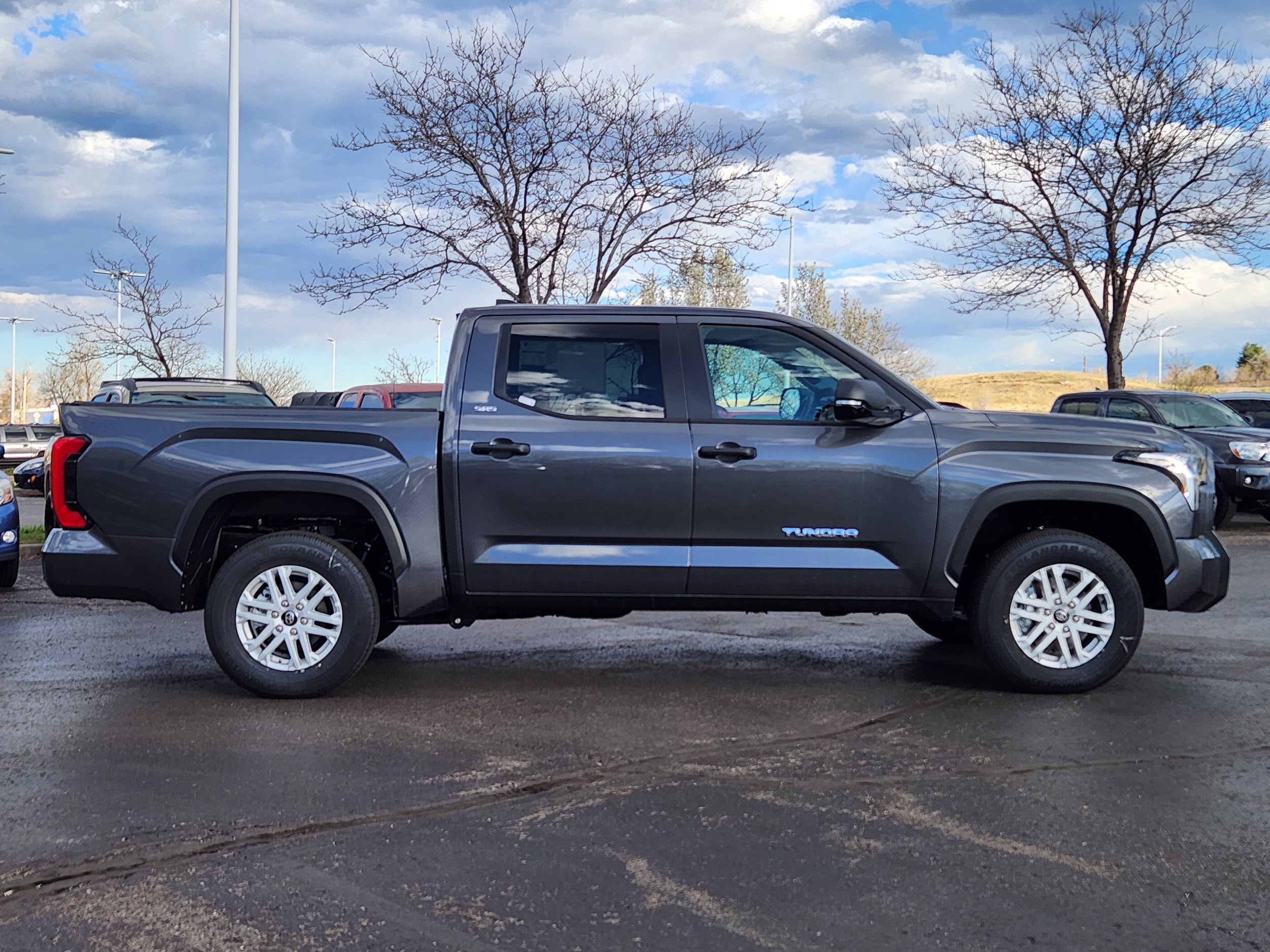 2026 Toyota Tundra SR5 - Photo 7