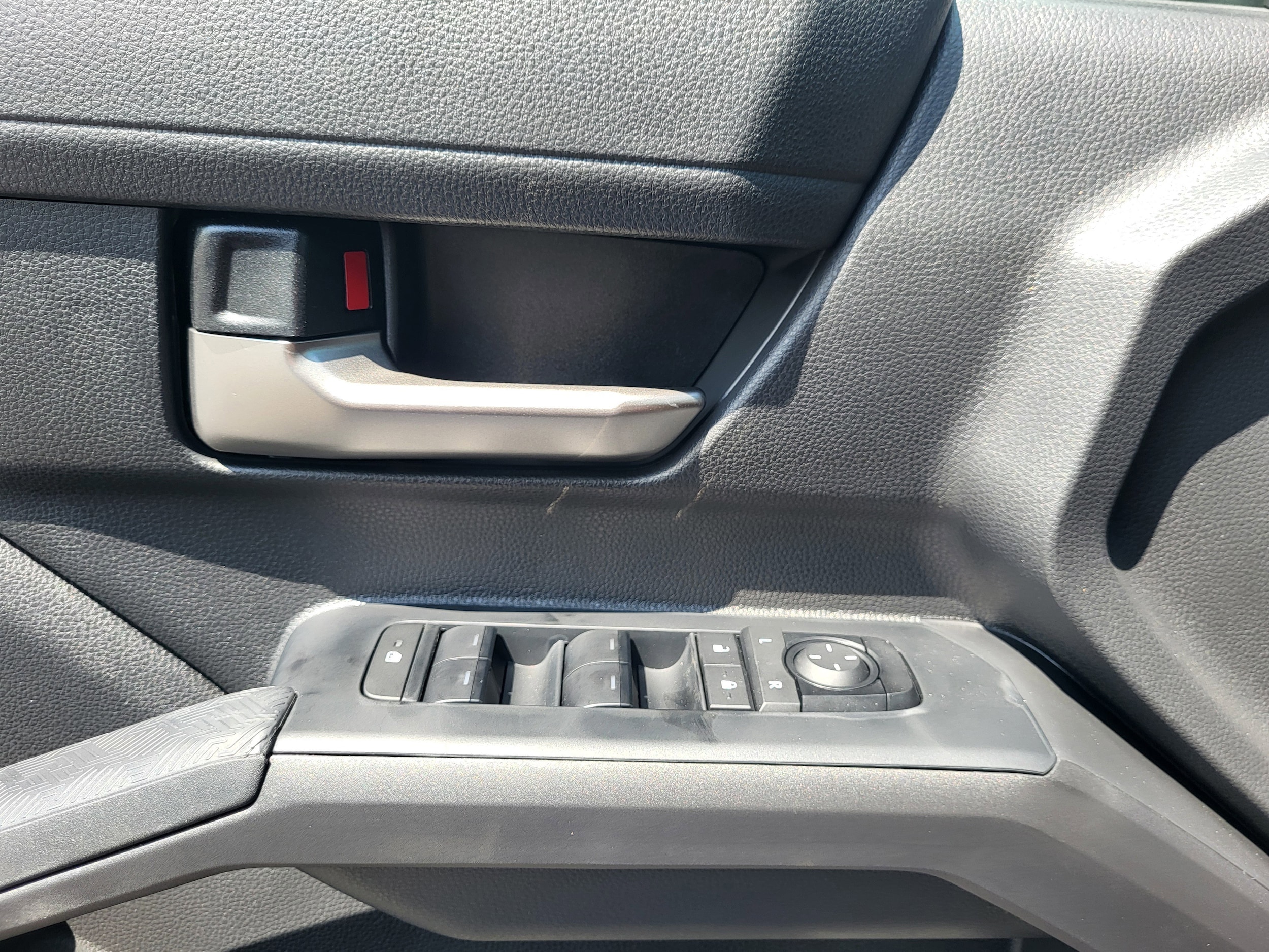 2025 Toyota Tacoma TRD Off Road - Photo 20