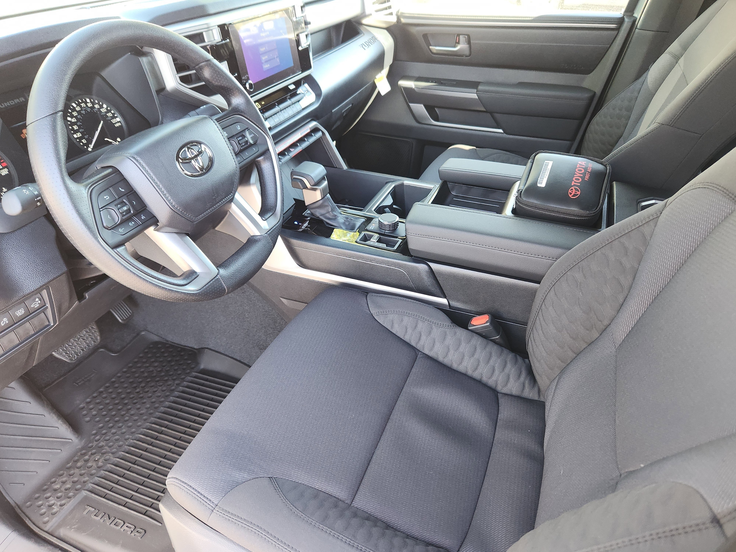 2026 Toyota Tundra SR5 - Photo 21