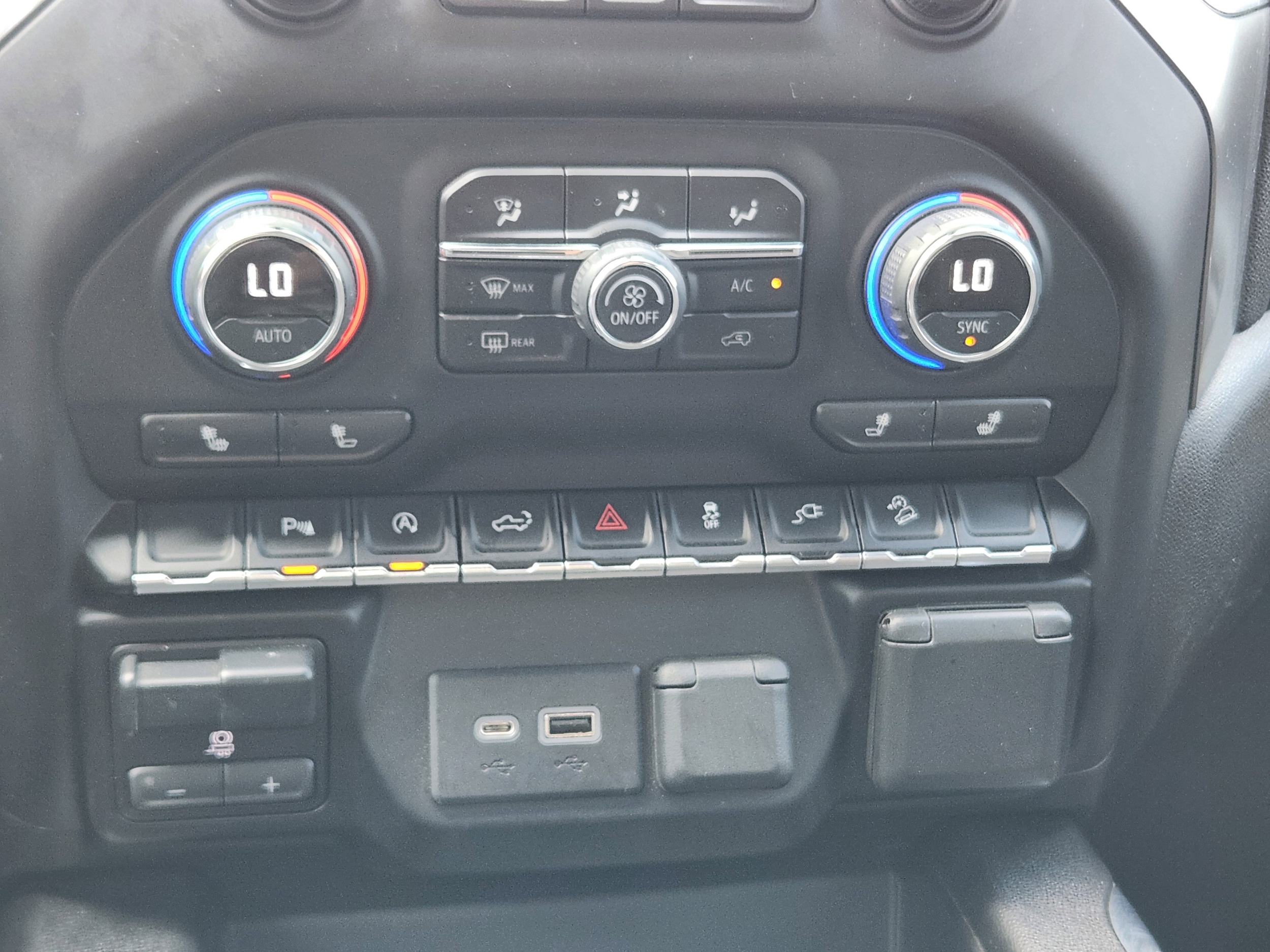 2020 Chevrolet Silverado 1500 LT Trail Boss - Photo 19