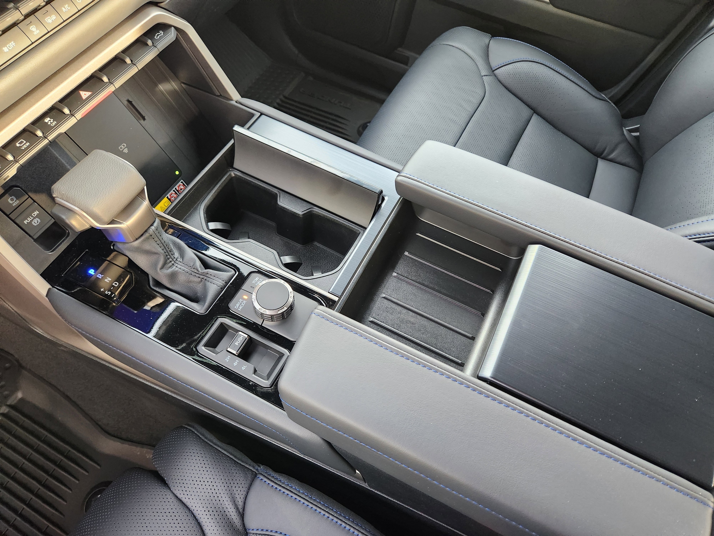 2026 Toyota Tundra Platinum - Photo 17