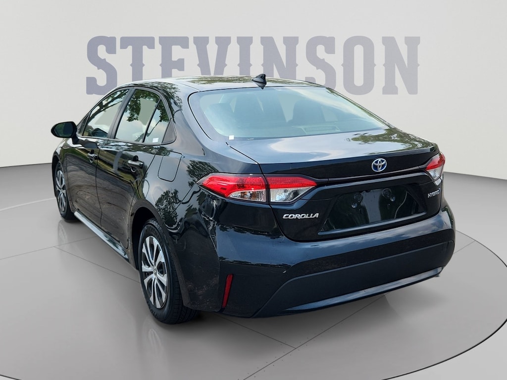 Certified 2022 Toyota Corolla Hybrid LE Sedan
