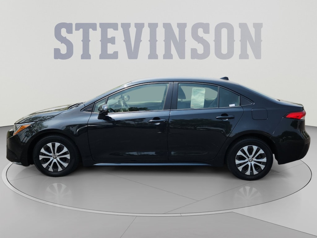Certified 2022 Toyota Corolla Hybrid LE Sedan