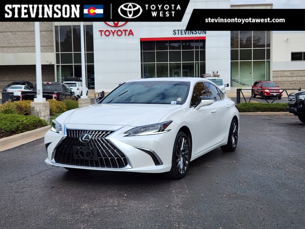 Used 2025 Lexus ES 300h Luxury Sedan