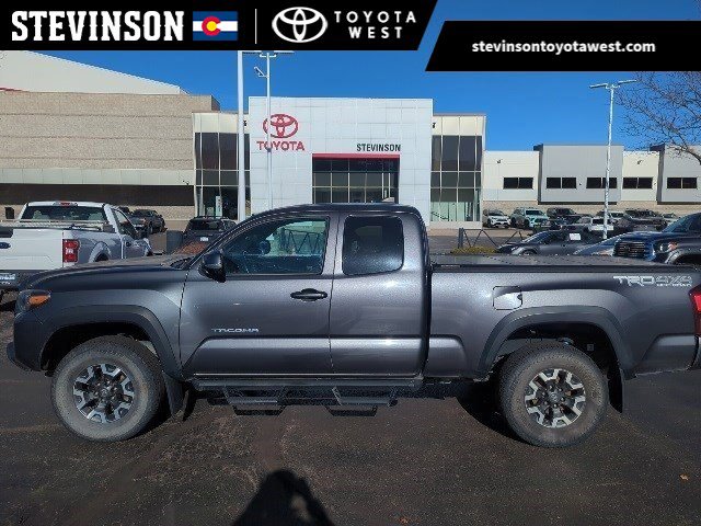 2017 Toyota Tacoma TRD Off Road's photo