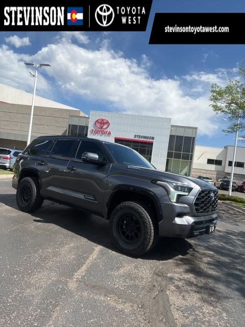 2023 Toyota Sequoia Platinum 4WD i-FORCE MAX Hybrid's photo
