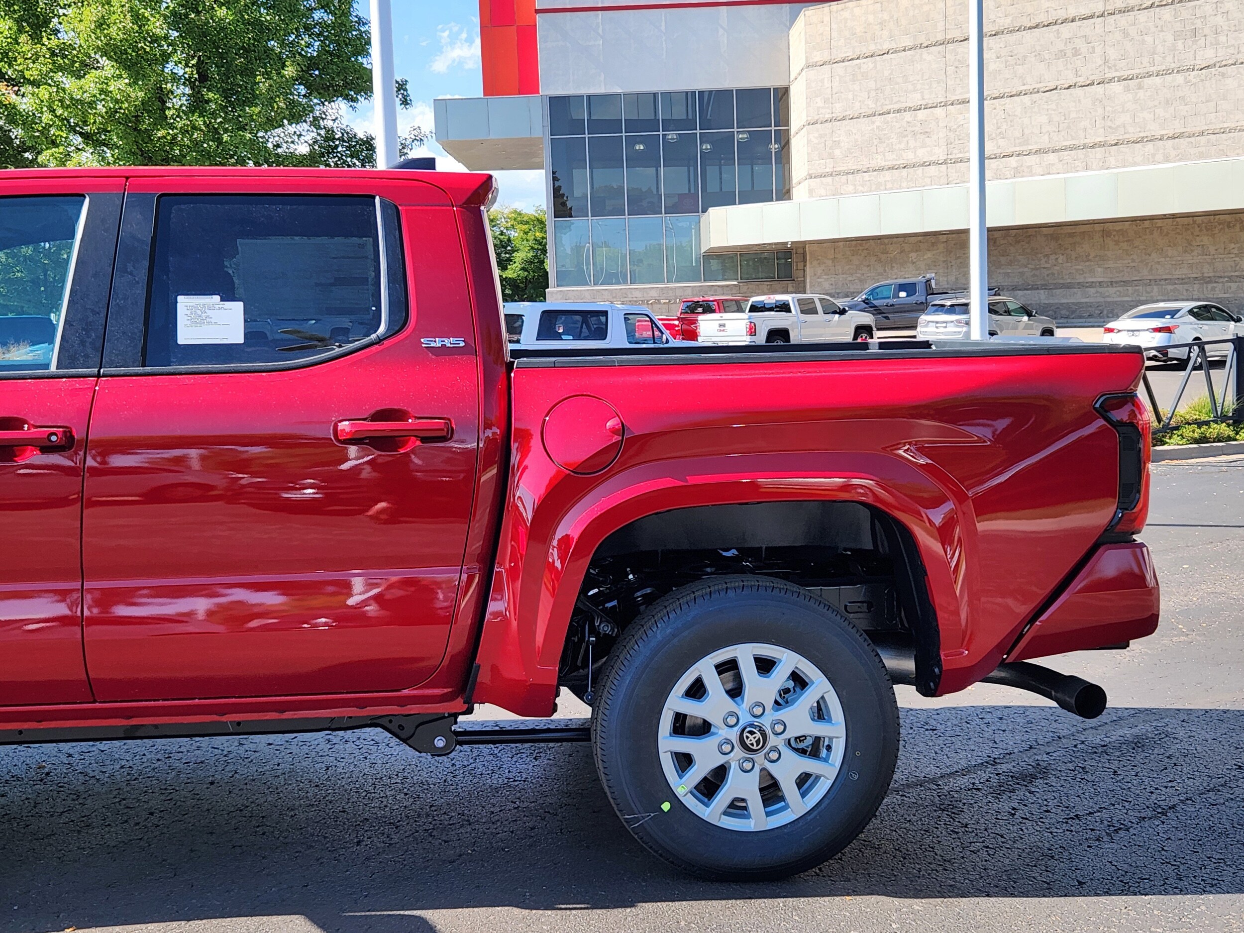 2025 Toyota Tacoma SR5 Double Cab photo 4