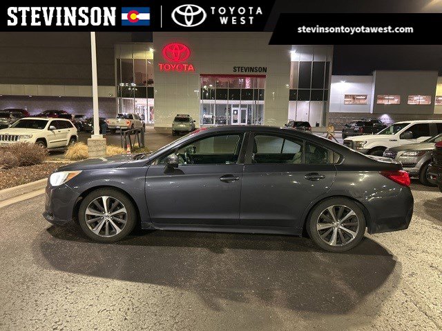 2016 Subaru Legacy 3.6R Limited's photo