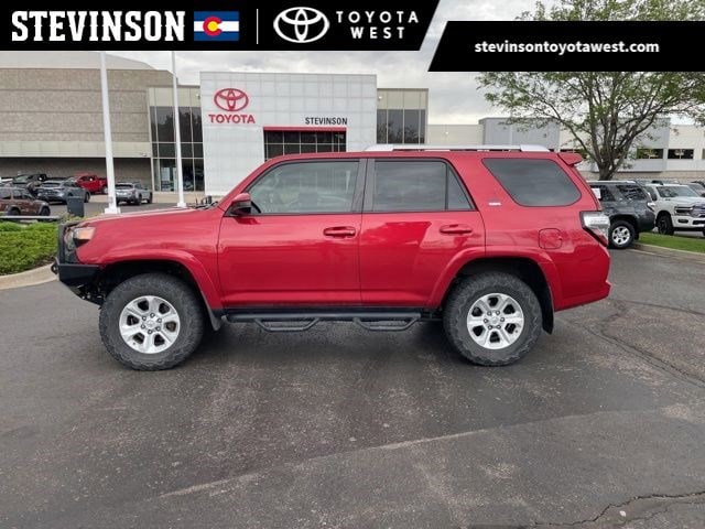 2016 Toyota 4Runner SR5 4x4 V6's photo