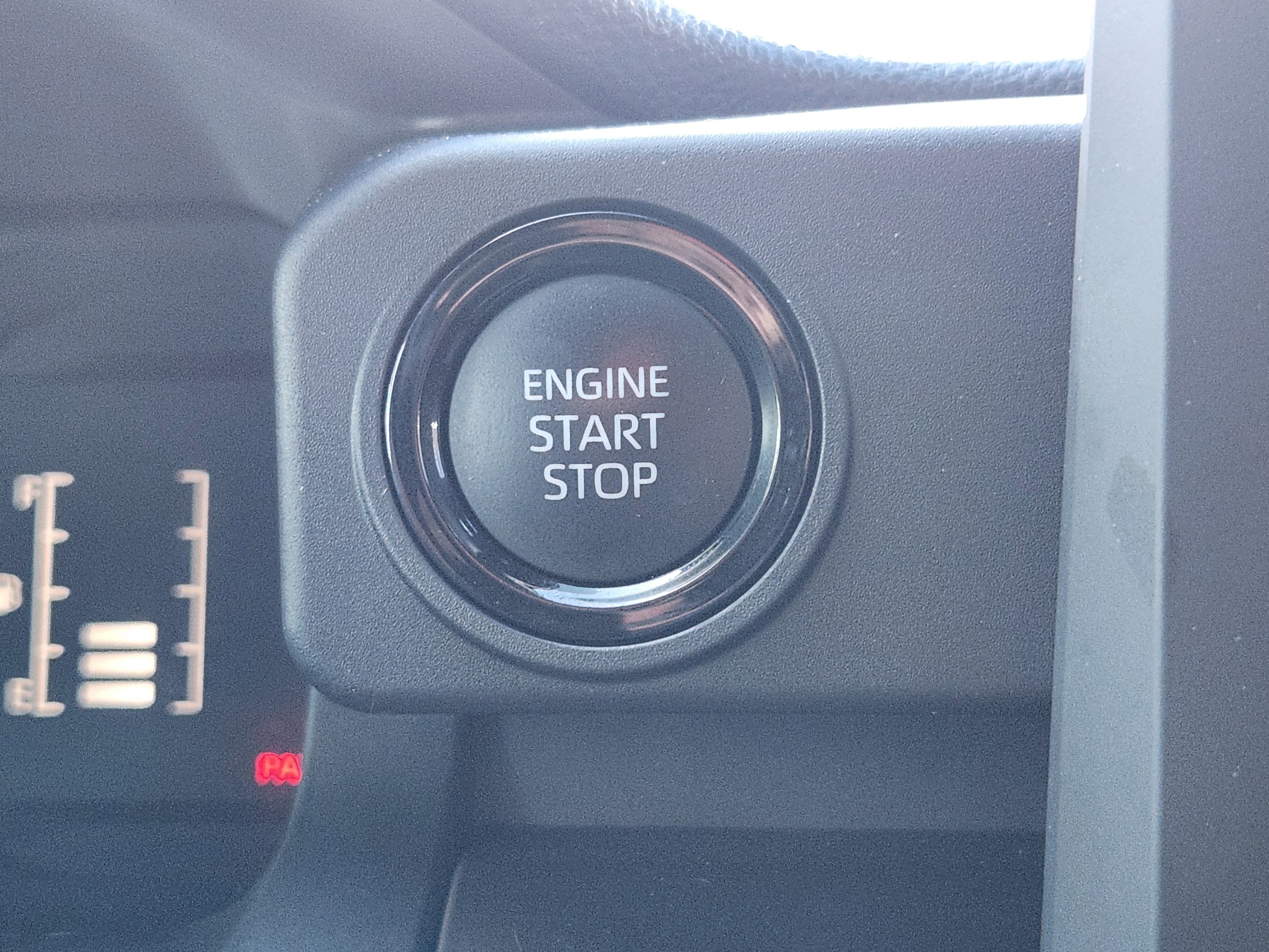 2024 Toyota Tacoma SR5 photo 4