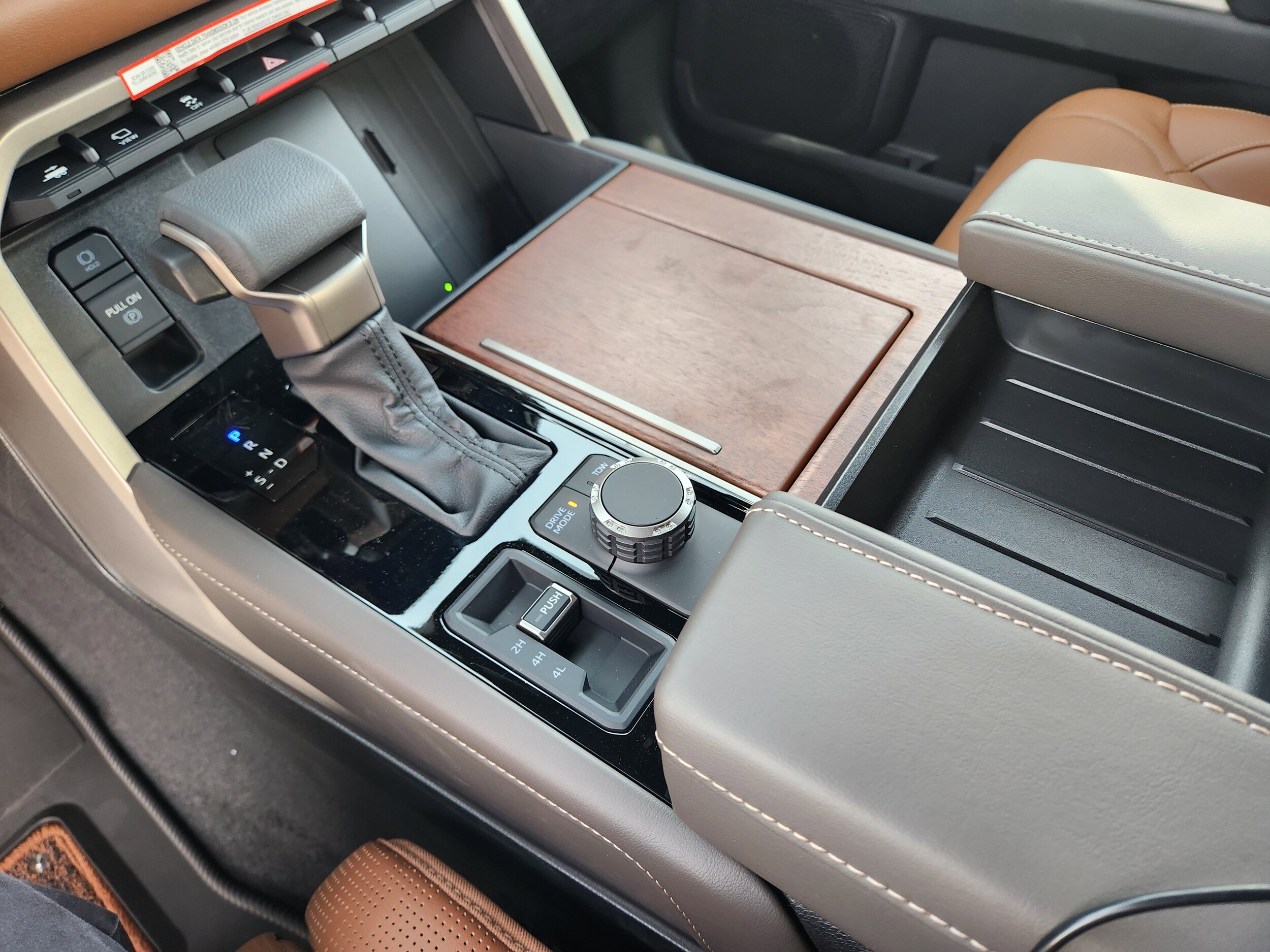 2026 Toyota Tundra 1794 Edition - Photo 17