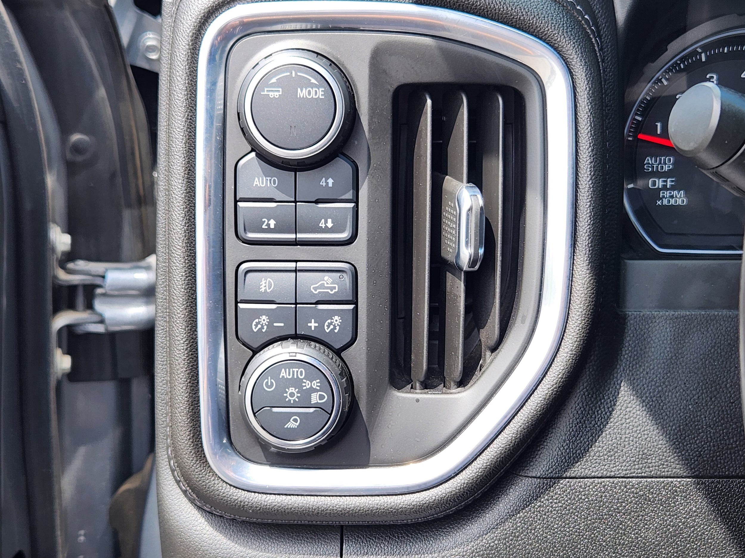 2020 Chevrolet Silverado 1500 LT Trail Boss - Photo 23