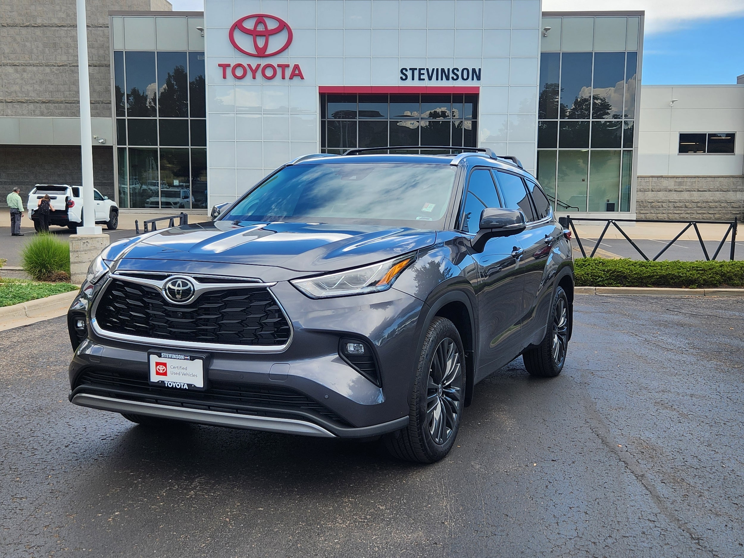 2023 Toyota Highlander L